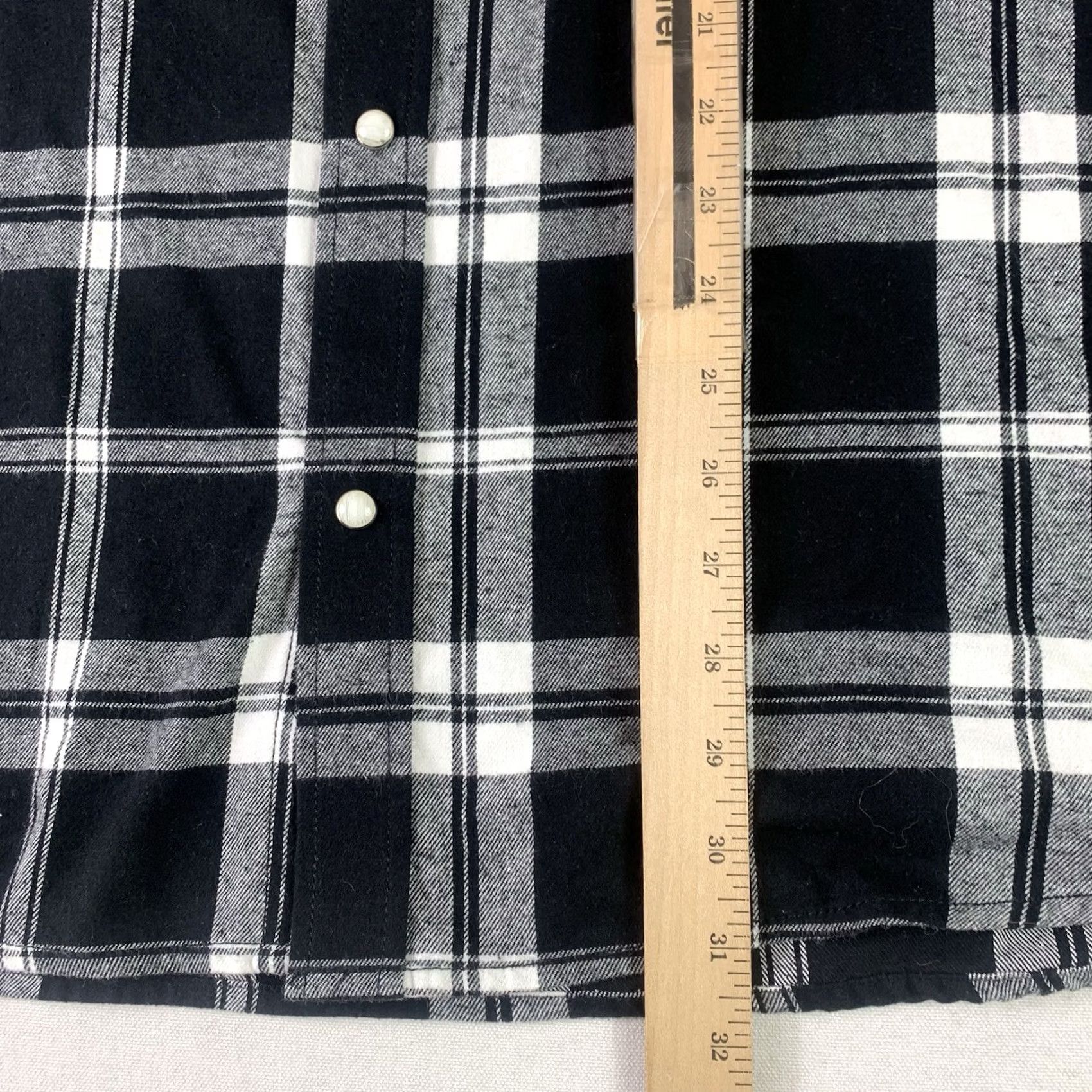 Vintage Boot Barn Shirt Plaid Flannel Pearl Snap Mens XL NWOT Black White Size US XL / EU 56 / 4 - 5 Thumbnail
