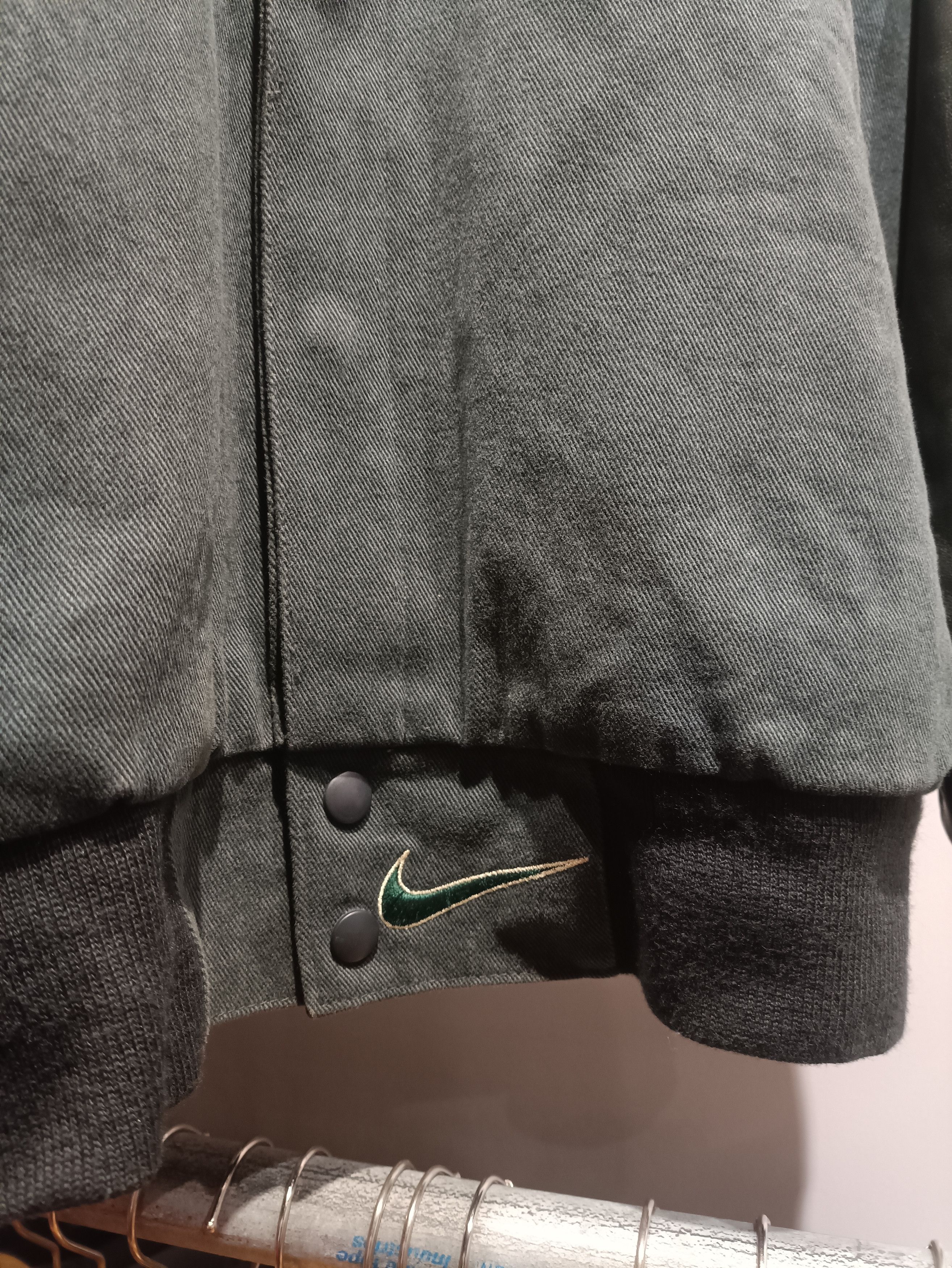 Nike × Vintage × Warner Bros vintage nike varsity Size US XL / EU 56 / 4 - 5 Thumbnail