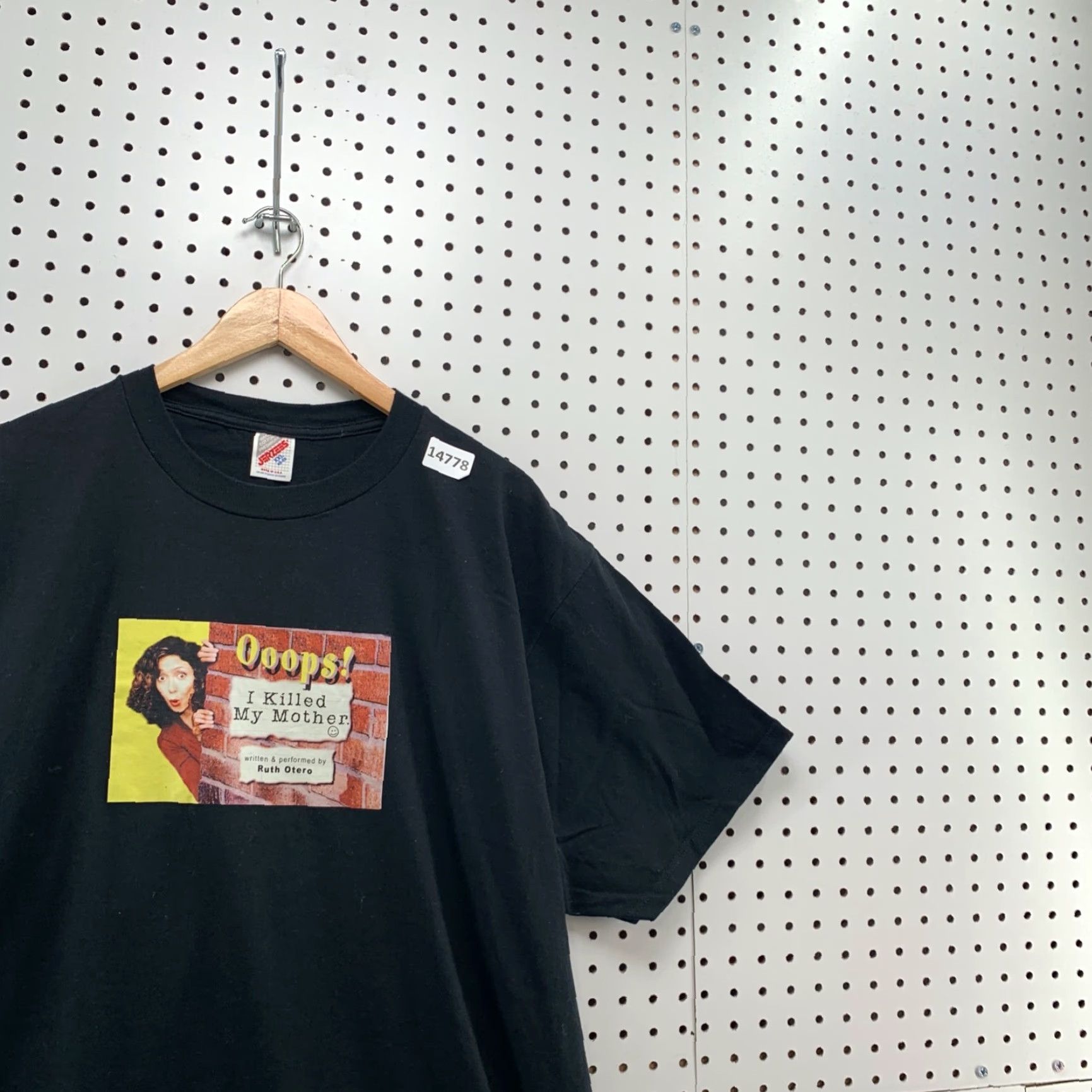 Jerzees VINTAGE Oops I Killed My Mother Book Shirt Cotton Black XL Unisex Adults Short Sleeve Crew Neck T-Shirt 90s Theme Mens Womens Size US XL / EU 56 / 4 - 3 Thumbnail