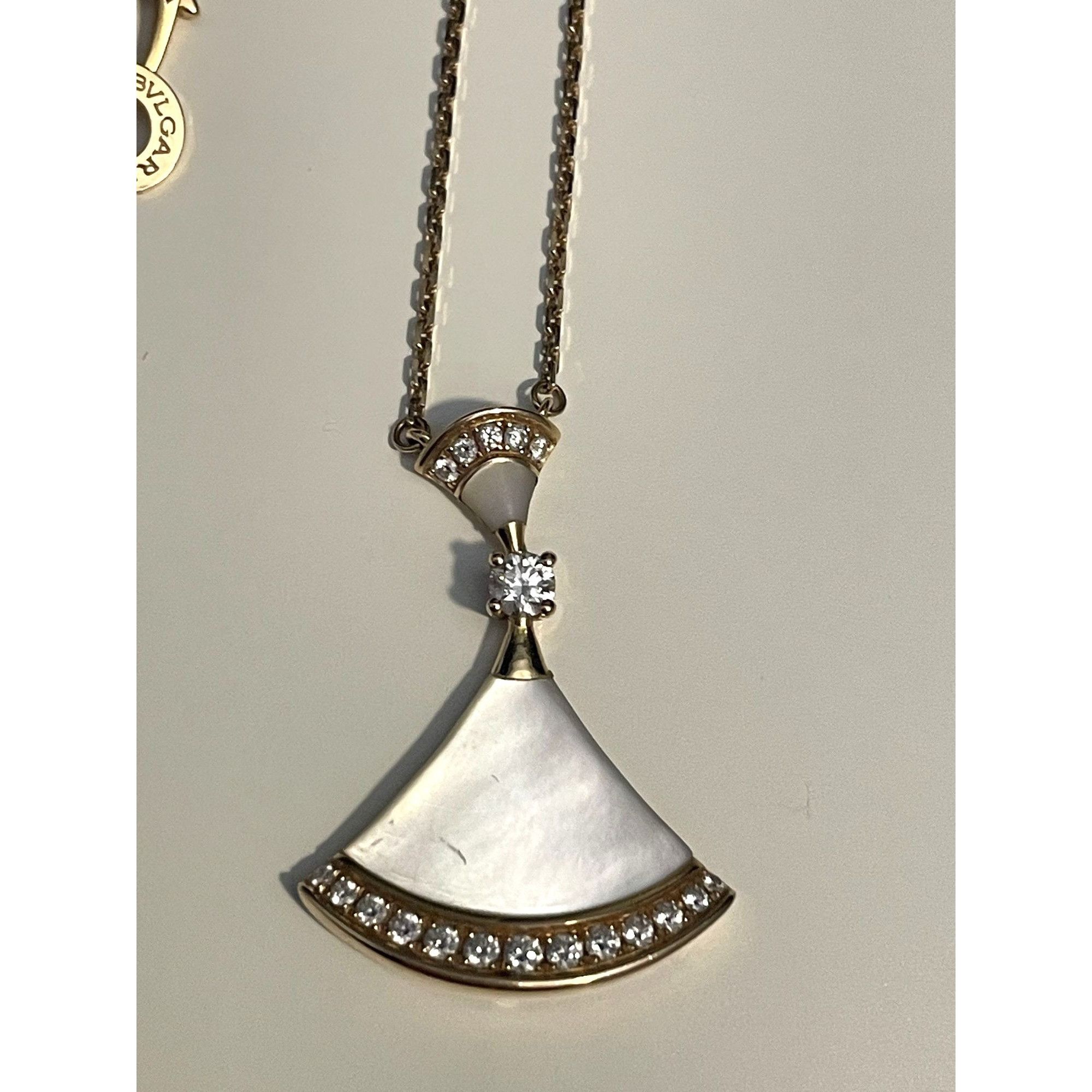 Bvlgari Bvlgari Divas' Dream 18K Rose Gold, Mother-Of-Pearl & Diamon Size ONE SIZE - 2 Thumbnail