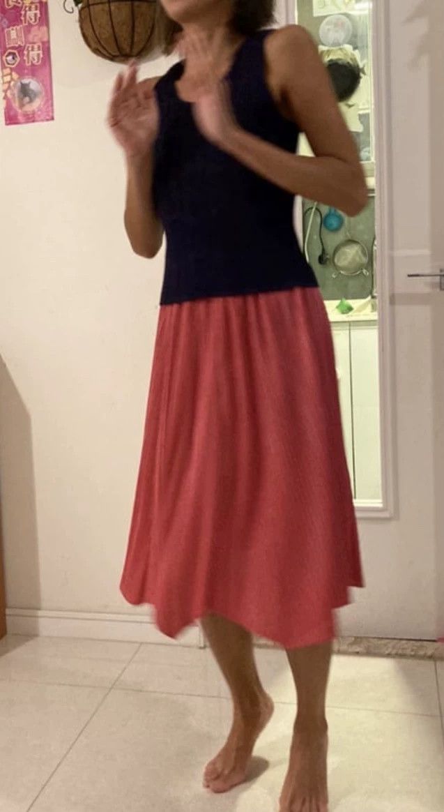 Issey Miyake Issey Miyake size:3 Red skirt Size 42" / US 20 - 2 Thumbnail