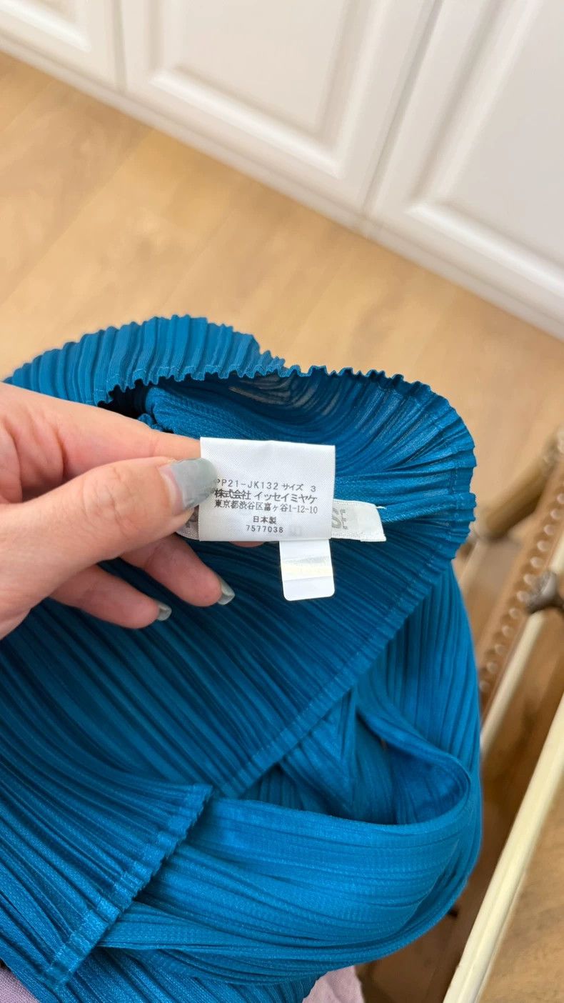 Issey Miyake Issey Miyake size:3 A short blue hooded long-sleeved sweat Size S / US 4 / IT 40 - 5 Thumbnail