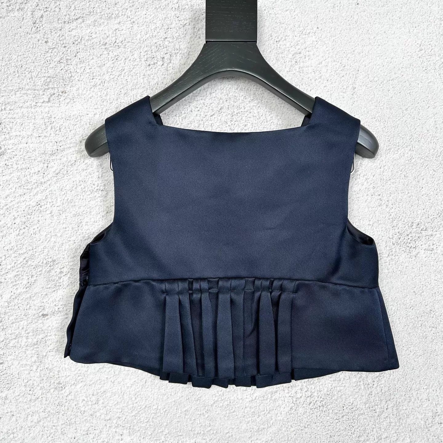 Miu Miu MIU MIU blue suede vest size 36 Size XS / US 0-2 / IT 36-38 - 2 Thumbnail