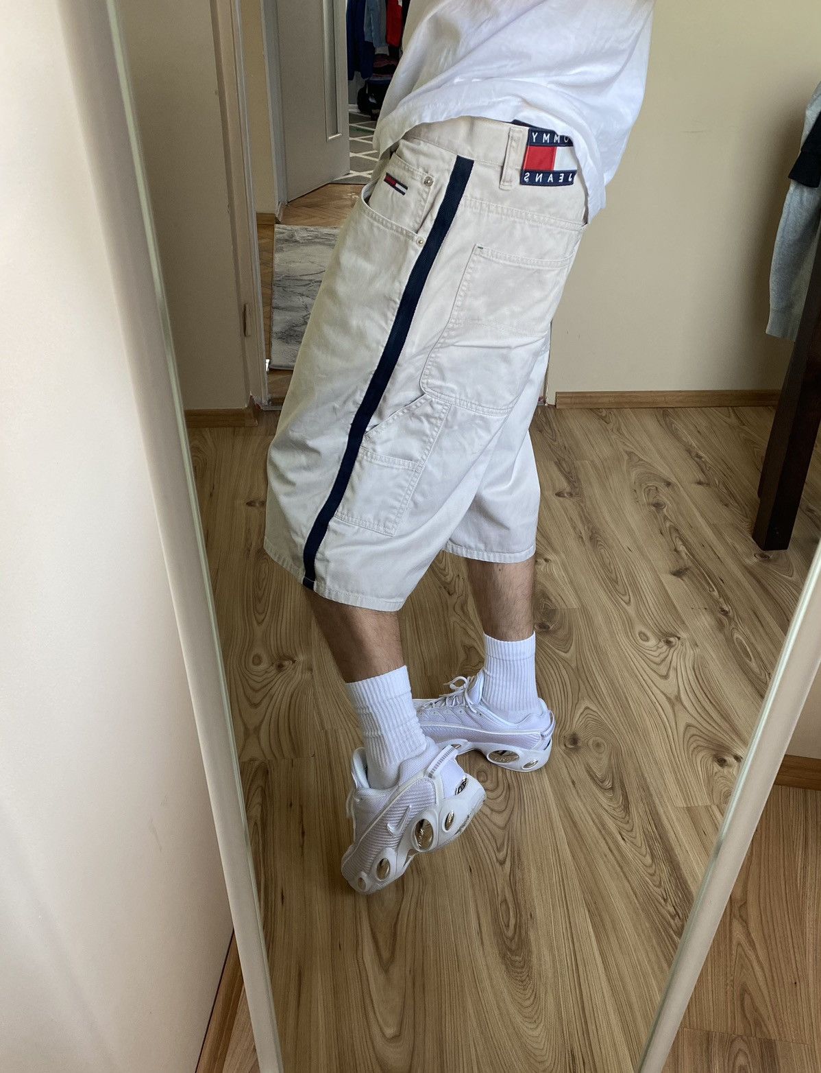 Tommy Hilfiger × Vintage Vintage Y2K Tommy Hilfiger baggy jorts shorts Size US 33 - 5 Thumbnail