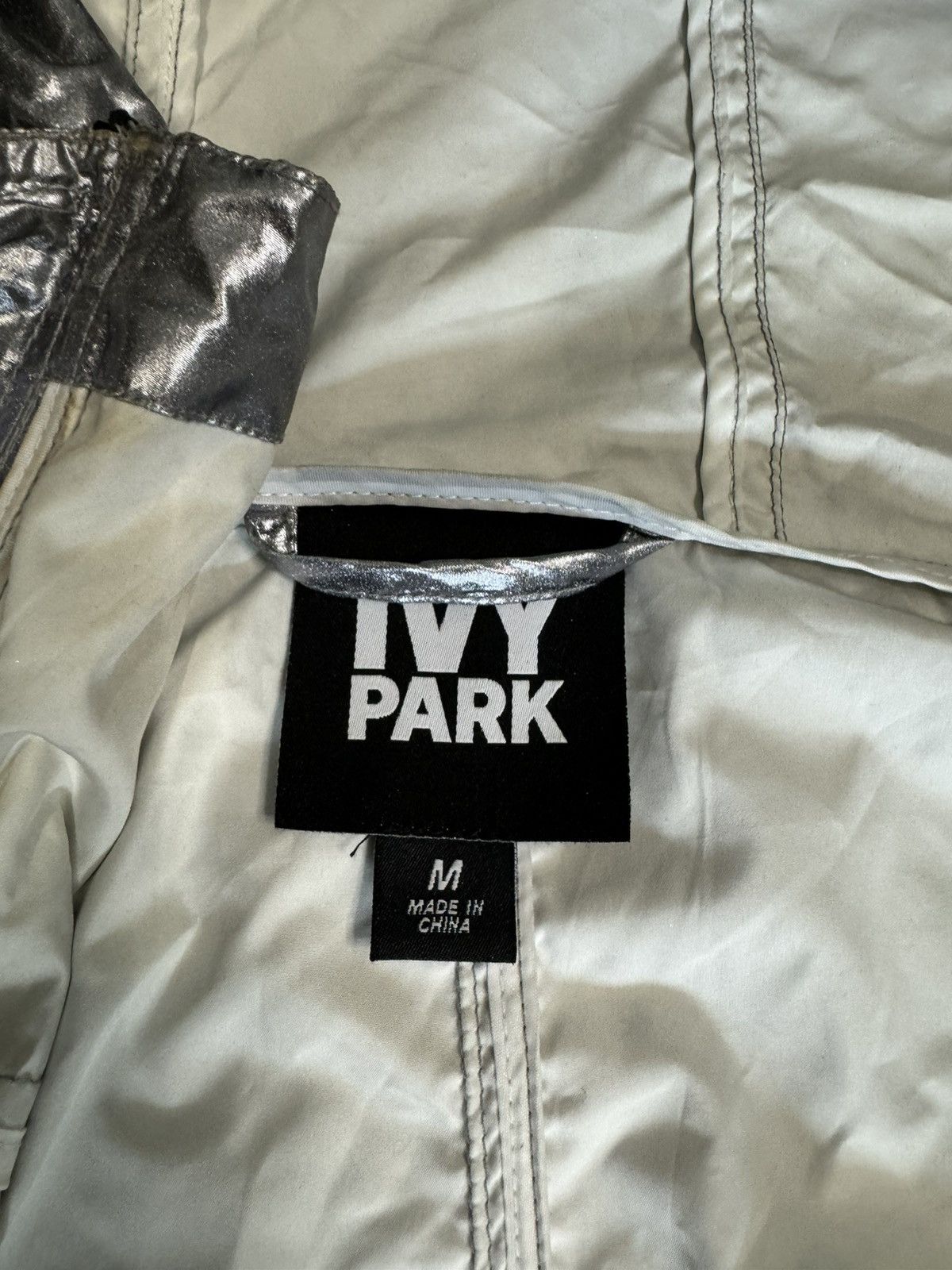 Ivy Park Metallic Silver Long Length Zipper Hooded Jacket Size M / US 6-8 / IT 42-44 - 2 Thumbnail