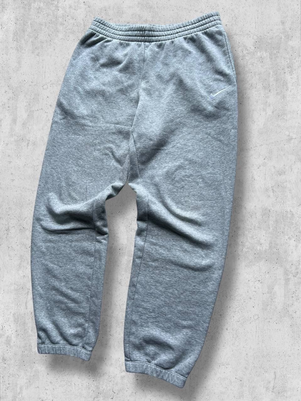 Nike Nike vintage sweatpants baggy wide logo swoosh track Size US 34 / EU 50 - 2 Thumbnail