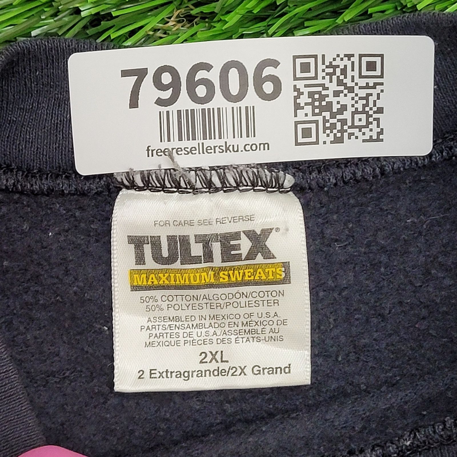 Tultex Vintage Native-American Sweatshirt Womens 2XL 26x26 Boxy Size XXL / US 16-18 / IT 52-54 - 7 Thumbnail