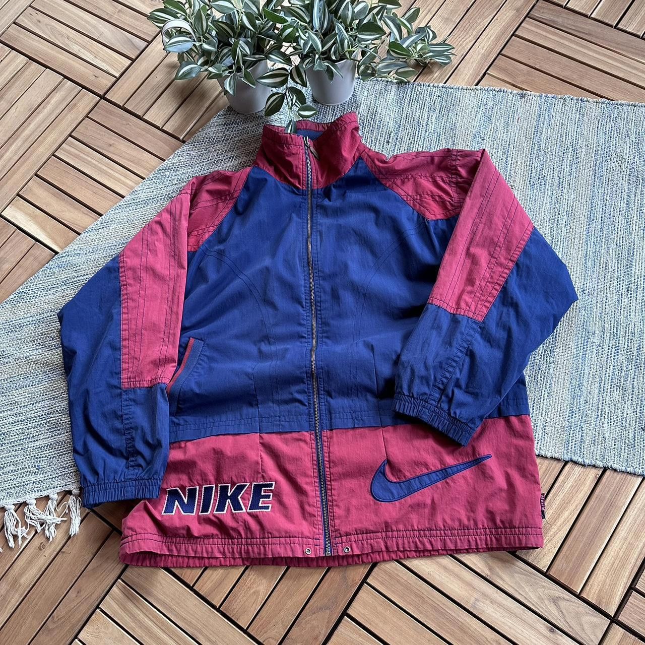 Nike Vintage 90s Nike Swoosh Big Logo Nylon Track Jacket Size US L / EU 52-54 / 3 - 1 Thumbnail