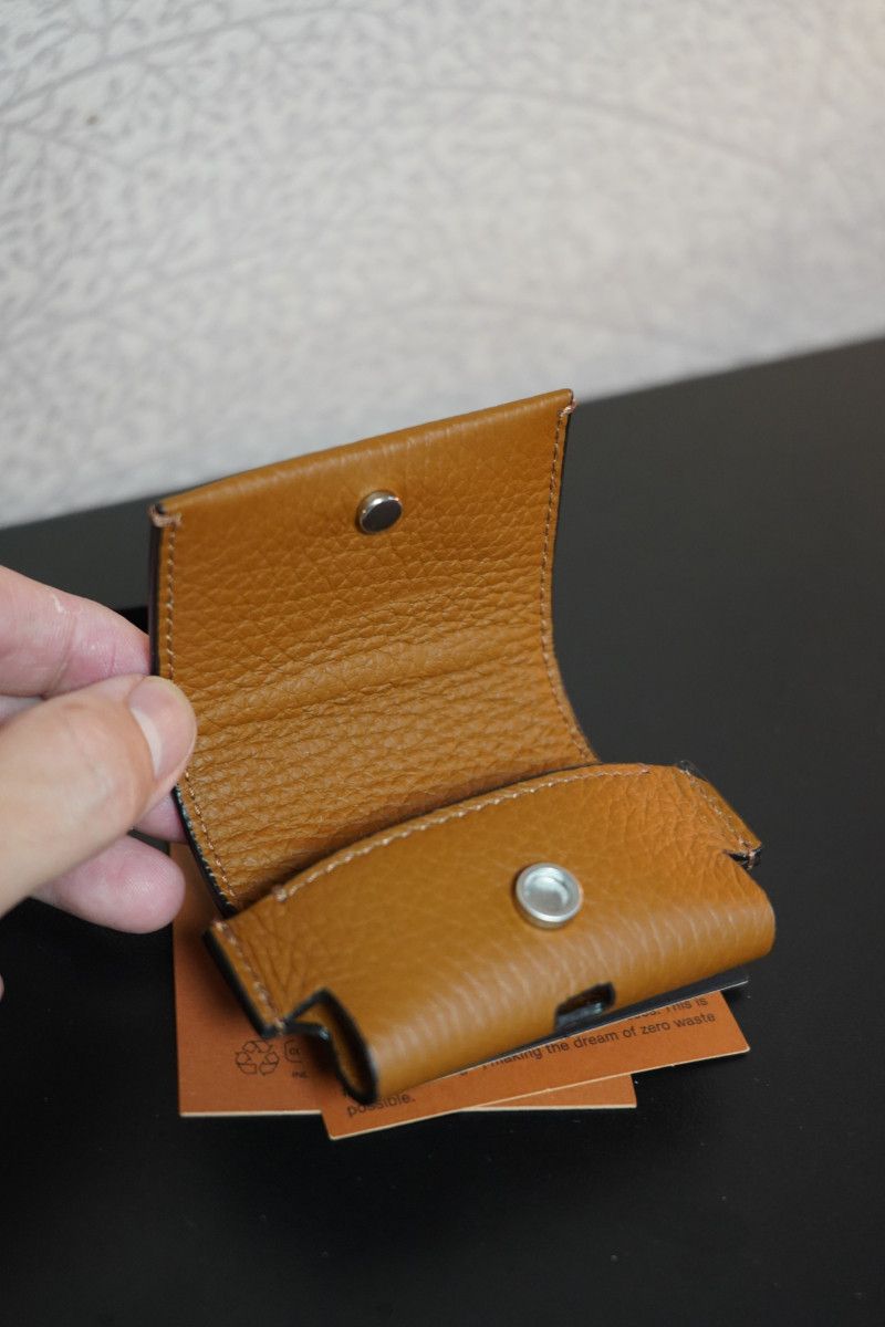 Ermenegildo Zegna ZEGNA / Foliage Deerskin AirPods Pro Case Size ONE SIZE - 8 Thumbnail