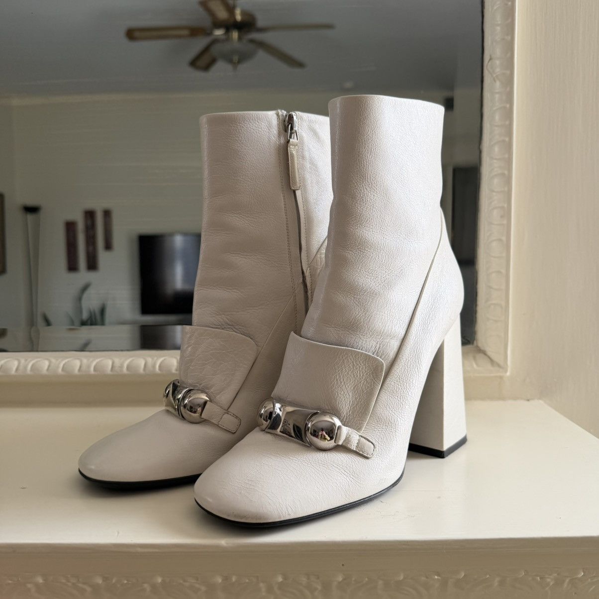 Burberry Burberry Leather Ankle Boots Size US 7.5 / IT 37.5 - 2 Thumbnail