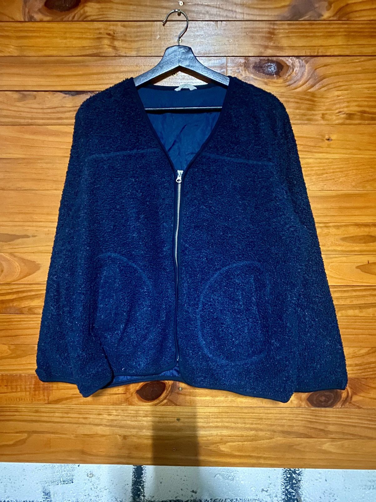 Japanese Brand CAFii Navy Fleece Zip Jacket – Modern Minimalist Japanese Size US XL / EU 56 / 4 - 3 Thumbnail