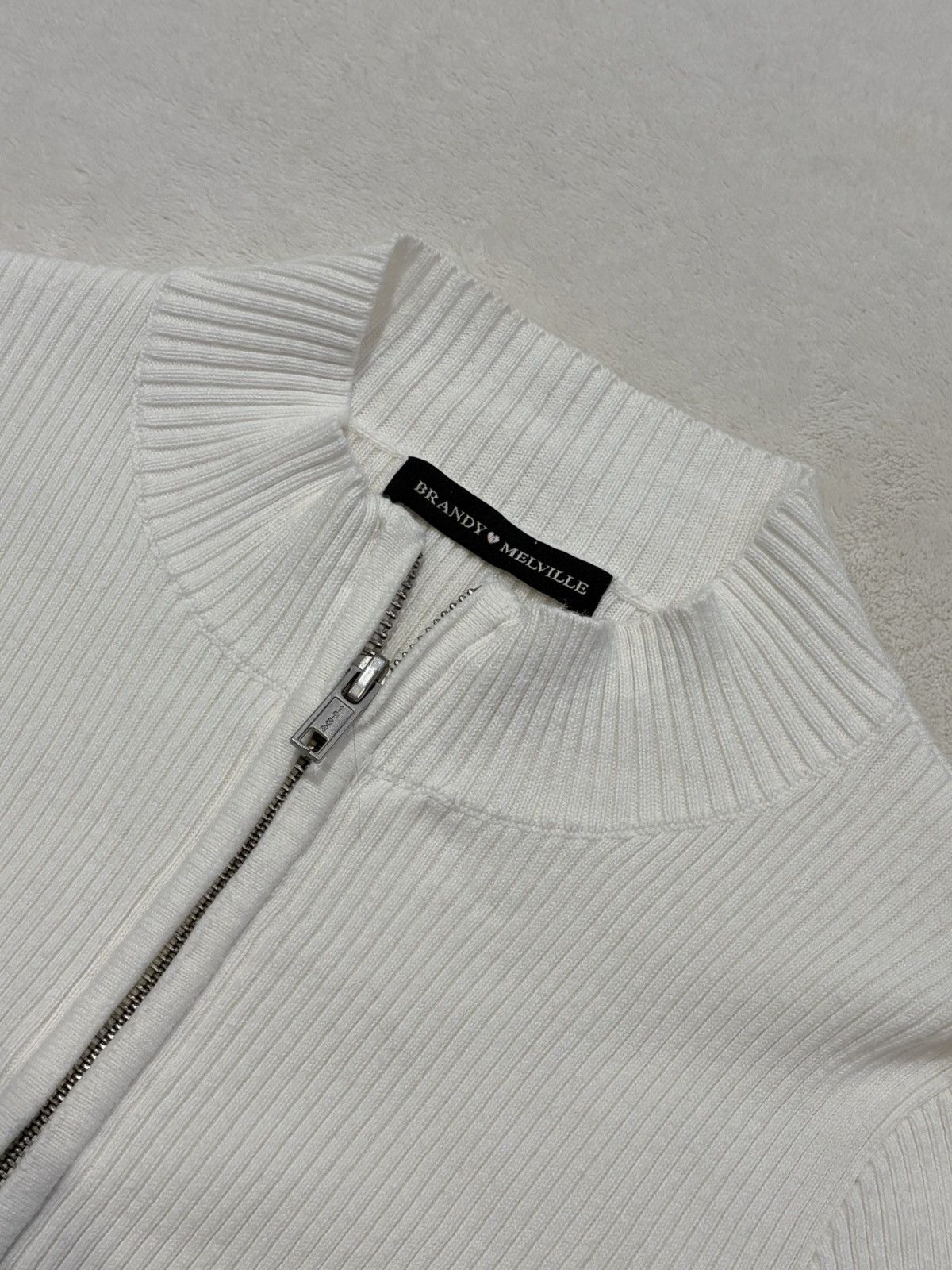 Brandy Melville Brandy Melville white ribbed double zipper cardigan sweater Size ONE SIZE - 2 Thumbnail