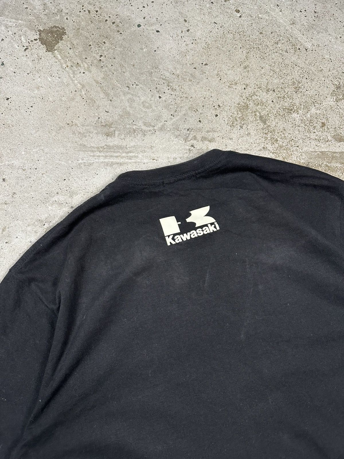 Other Vintage Y2K Kawasaki Black Big Logo Racing Tee Size US XL / EU 56 / 4 - 8 Thumbnail