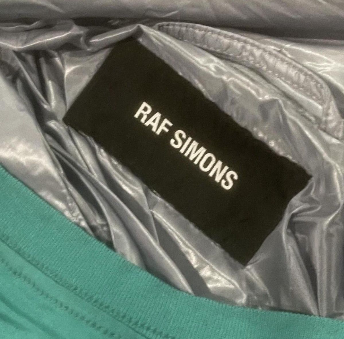 Raf Simons Raf Simons Silver pierced man nylon coat Size US S / EU 44-46 / 1 - 3 Thumbnail