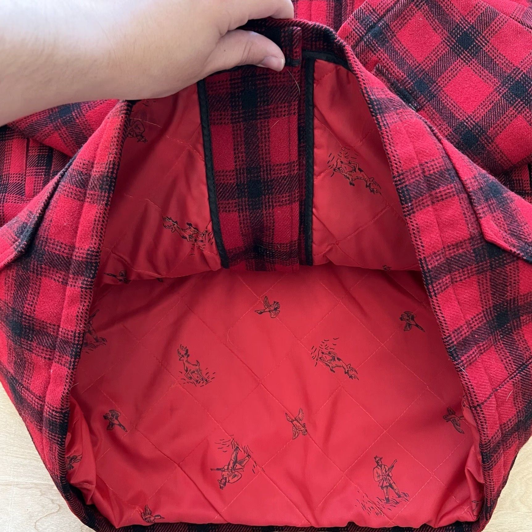 Vintage Vintage Woolrich Buffalo Plaid Chore Jacket 42 Red Woolrich Chore Jacket Mens Regular Wool 80s USA Workwear Logo Zip Jacket Size US XS / EU 42 / 0 - 7 Thumbnail