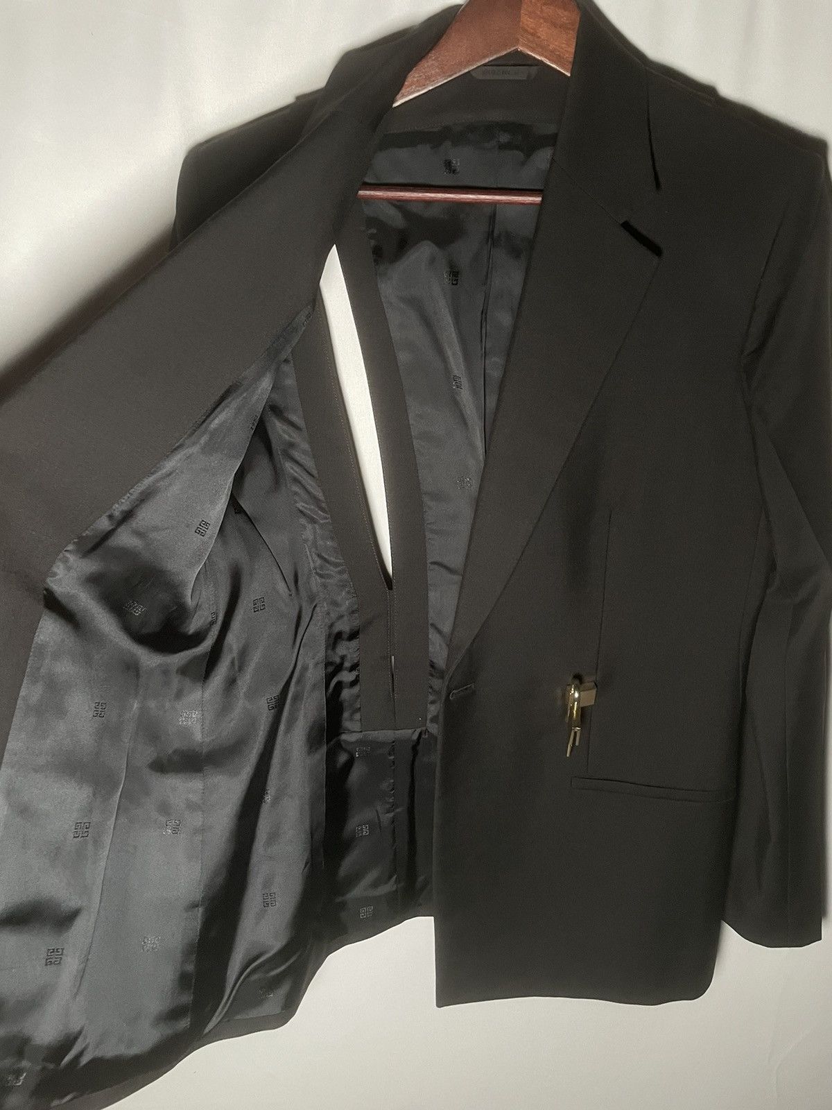 Givenchy Givenchy Cutout U-Lock Wool Blazer Size M / US 6-8 / IT 42-44 - 10 Thumbnail