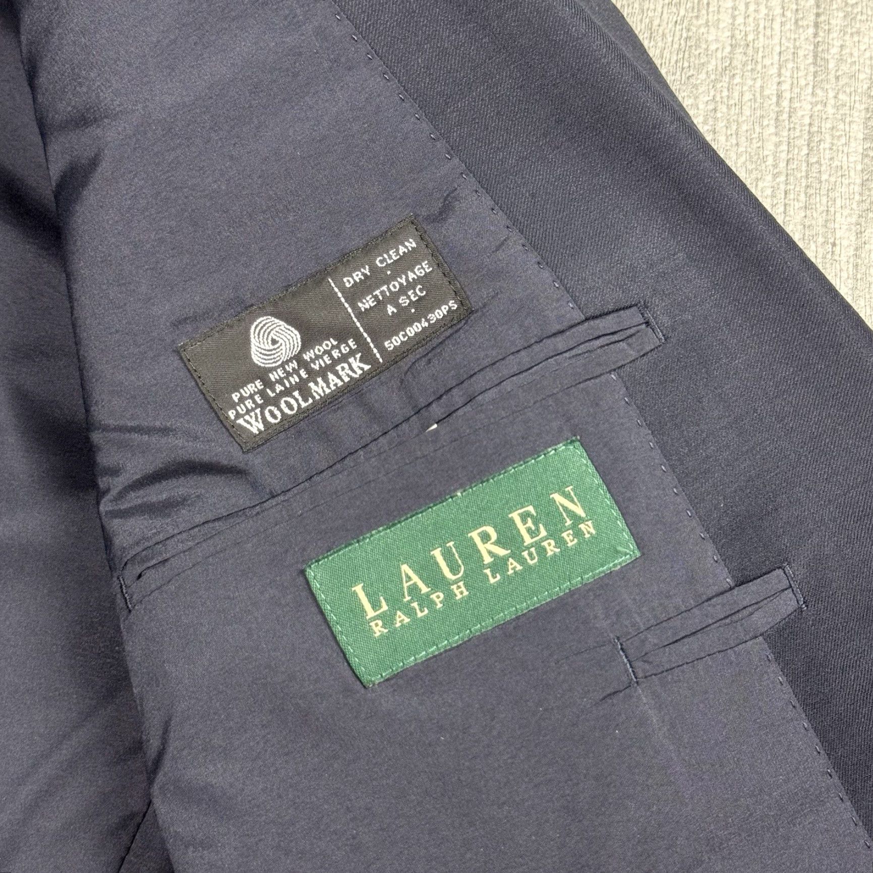 Ralph Lauren VTG LAUREN RALPH LAUREN PREPPY TWO-BUTTON WOOL SPORT COAT BLAZER 43R BLUE NOTCH LAPEL SINGLE-BREASTED VINTAGE Mens Size 46R - 5 Thumbnail