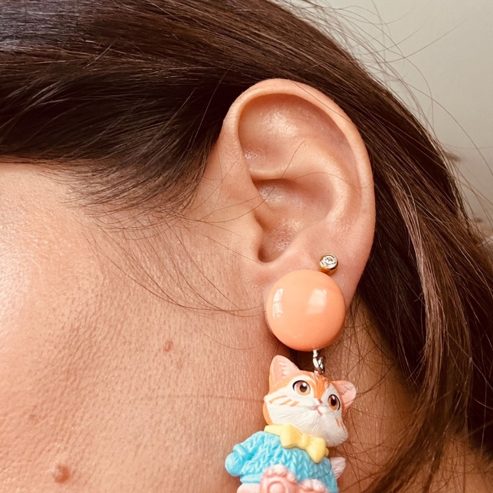Other Pair of Playful Cute Cartoon Kitten Cat Resin Earrings Size ONE SIZE - 3 Thumbnail