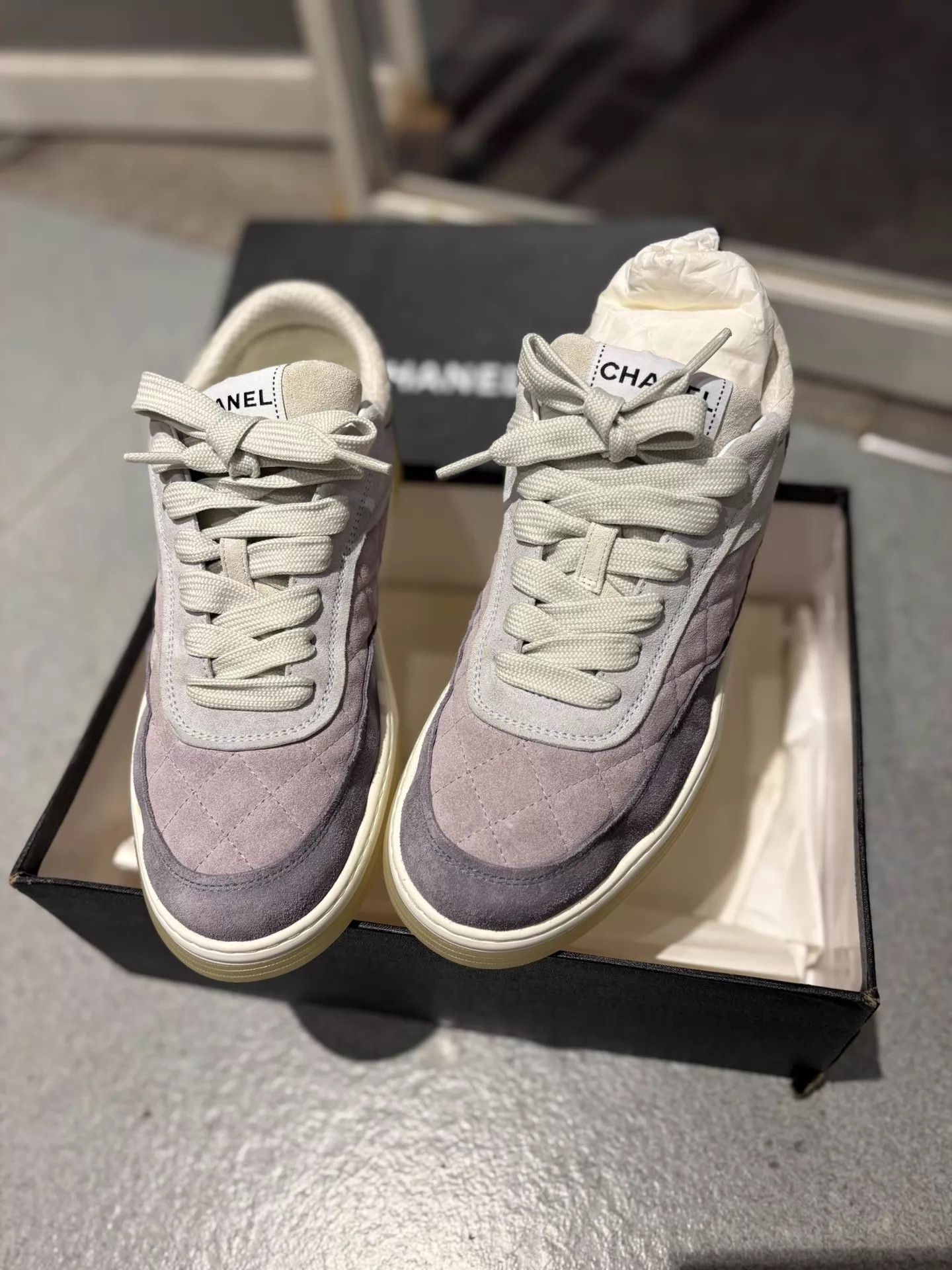 Chanel Chanel Suede Color - Blocked Lavender Casual Sneakers 39 Size US 8.5 / IT 38.5 - 4 Thumbnail