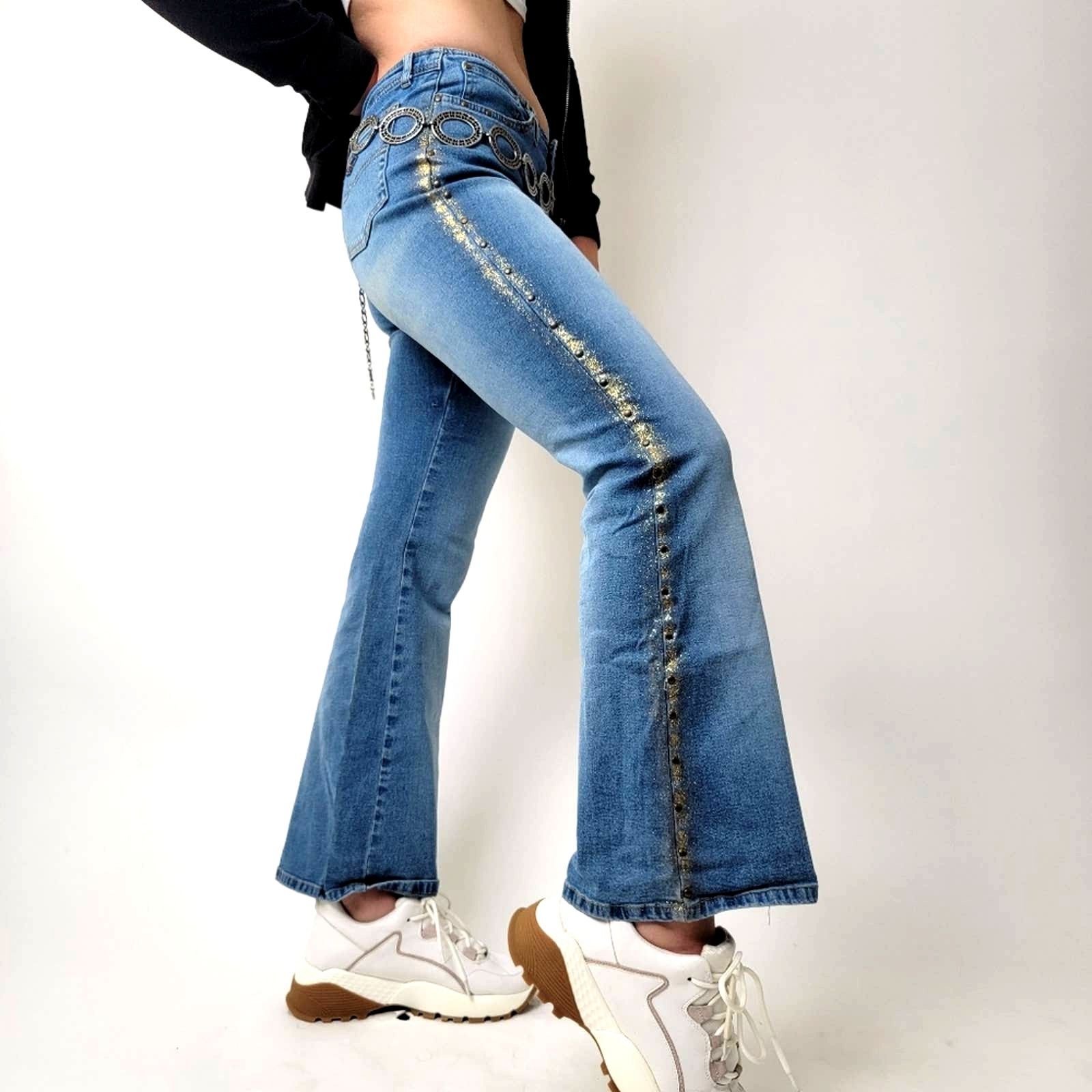 Vintage Vintage Y2K Angels Flare seamless low rise light wash Jeans Size 28" / US 6 / IT 42 - 2 Thumbnail