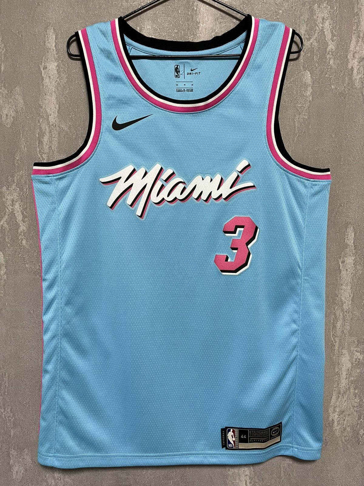 Nike Miami Heat Dwayne Wade #3 Vice Nights City Edition Size Medium M NBA 44 outlet