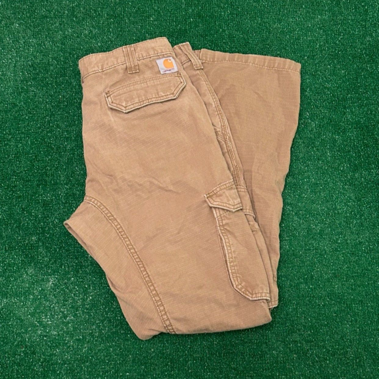 Carhartt VINTAGE Carhartt Workwear Cargo Pants Tan Brown Relaxed Fit Mens Size 32 Skater 90s Grunge Hip Hop Punk USA Work Wear Carpenter Pants Mens 32x32 Size US 32 / EU 48 - 2 Thumbnail