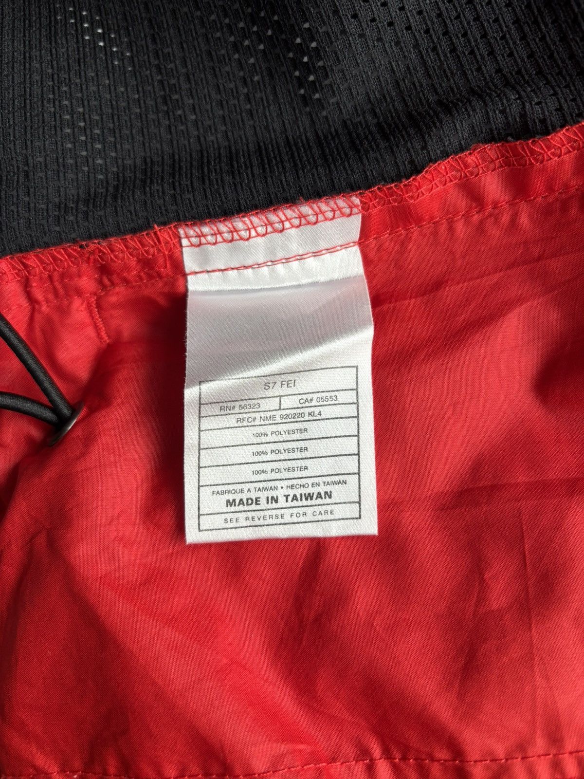 Nike Nike Vintage Red Vest US L Size US L / EU 52-54 / 3 - 5 Thumbnail
