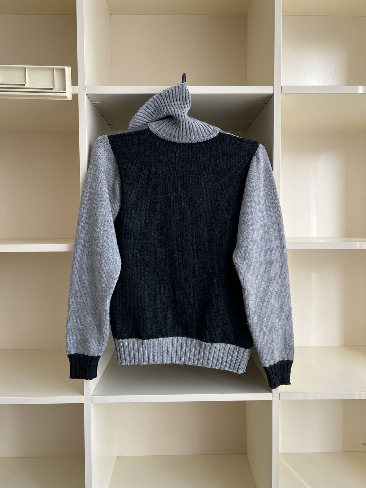 Dolce & Gabbana Vintage Dolce Gabbana Zip Sweater Size XXS Size US XXS / EU 40 - 13 Thumbnail