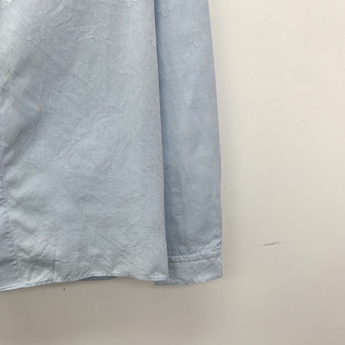 Gucci Gucci Light Blue Bee Embroidered Long Sleeve Shirt K26WX Size M / US 6-8 / IT 42-44 - 4 Thumbnail