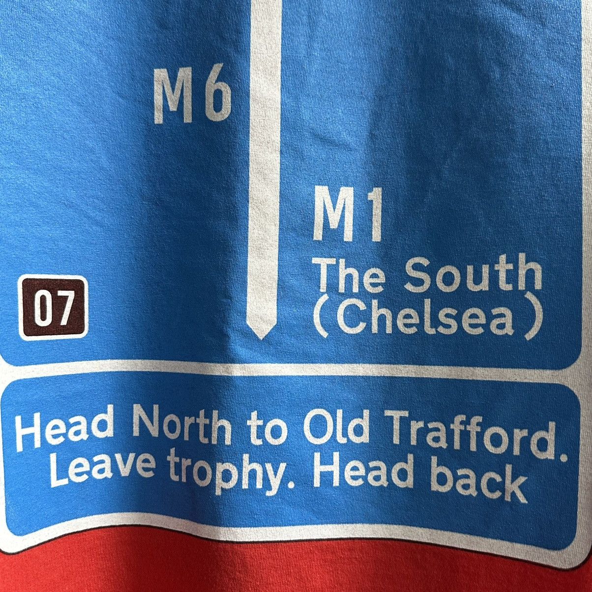 Vintage Vintage Manchester United vs Chelsea Soccer Promo Tee Size US L / EU 52-54 / 3 - 5 Thumbnail