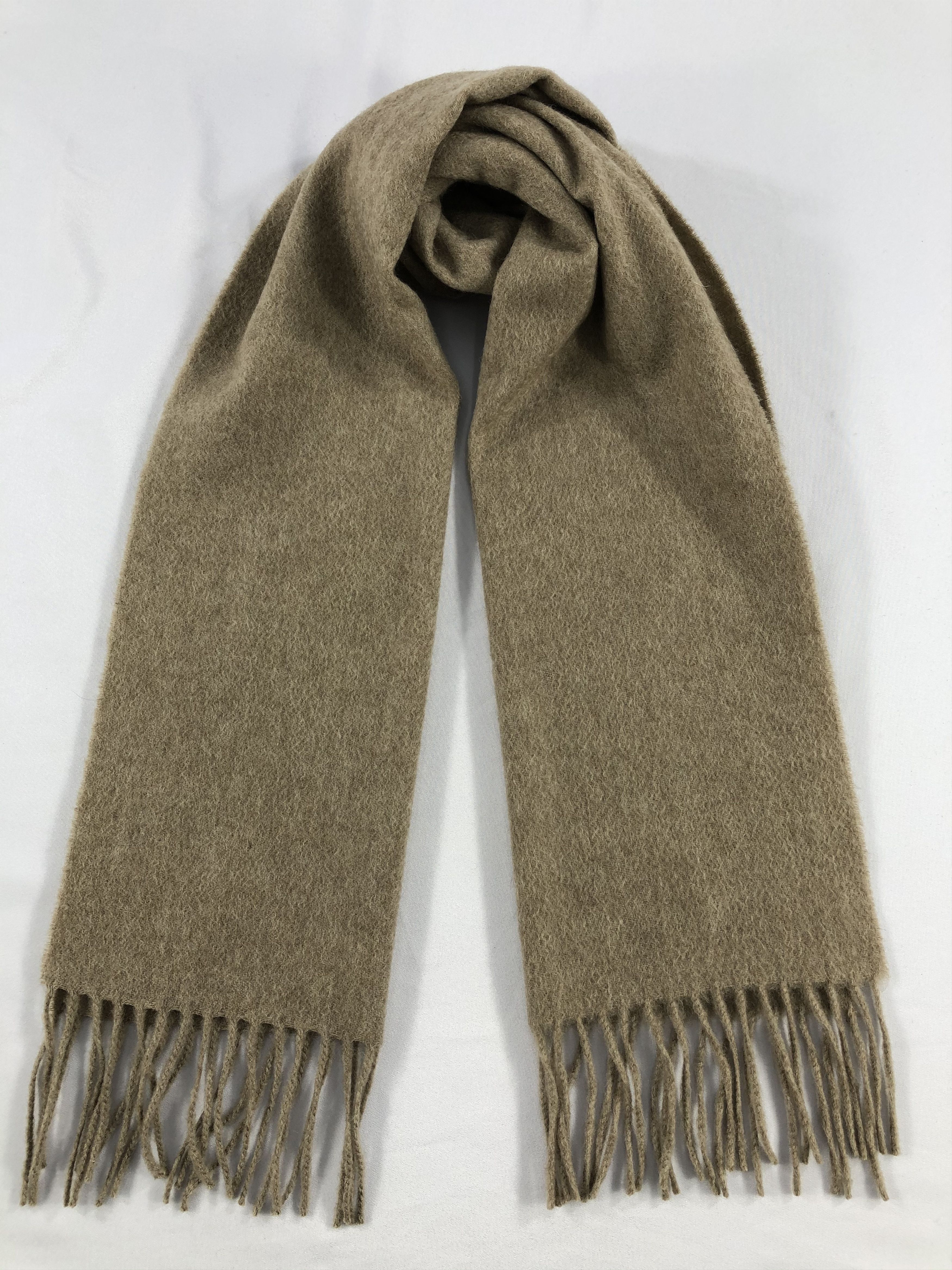 Guy Laroche Vintage Guy Laroche Scarf/Muffler/Neckwear MF1752 Size ONE SIZE - 1 Thumbnail