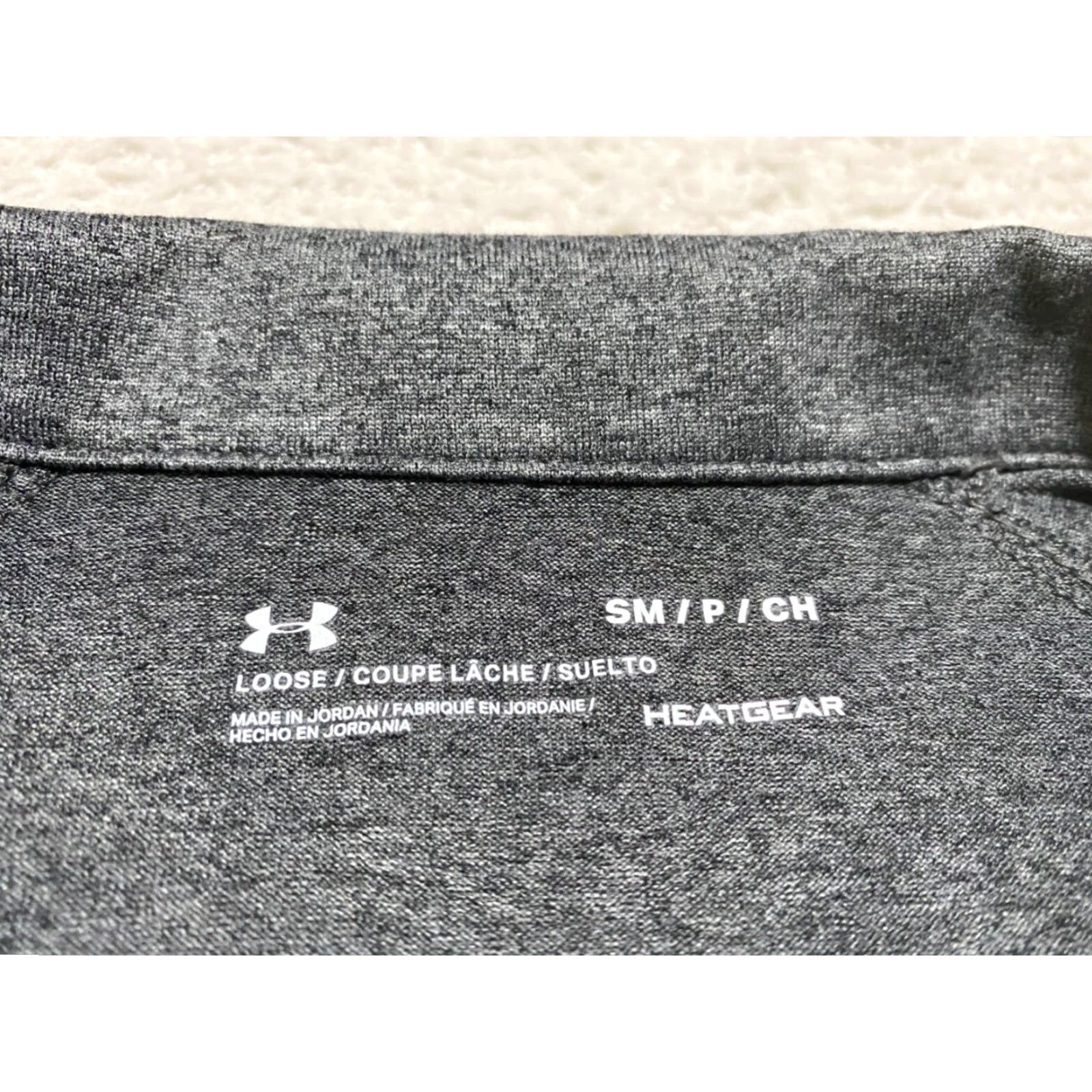 Under Armour Under Armour Womens Small Shirt Gray Long Sleeve 1/4 Zip HeatGear Pullover Size S / US 4 / IT 40 - 5 Thumbnail