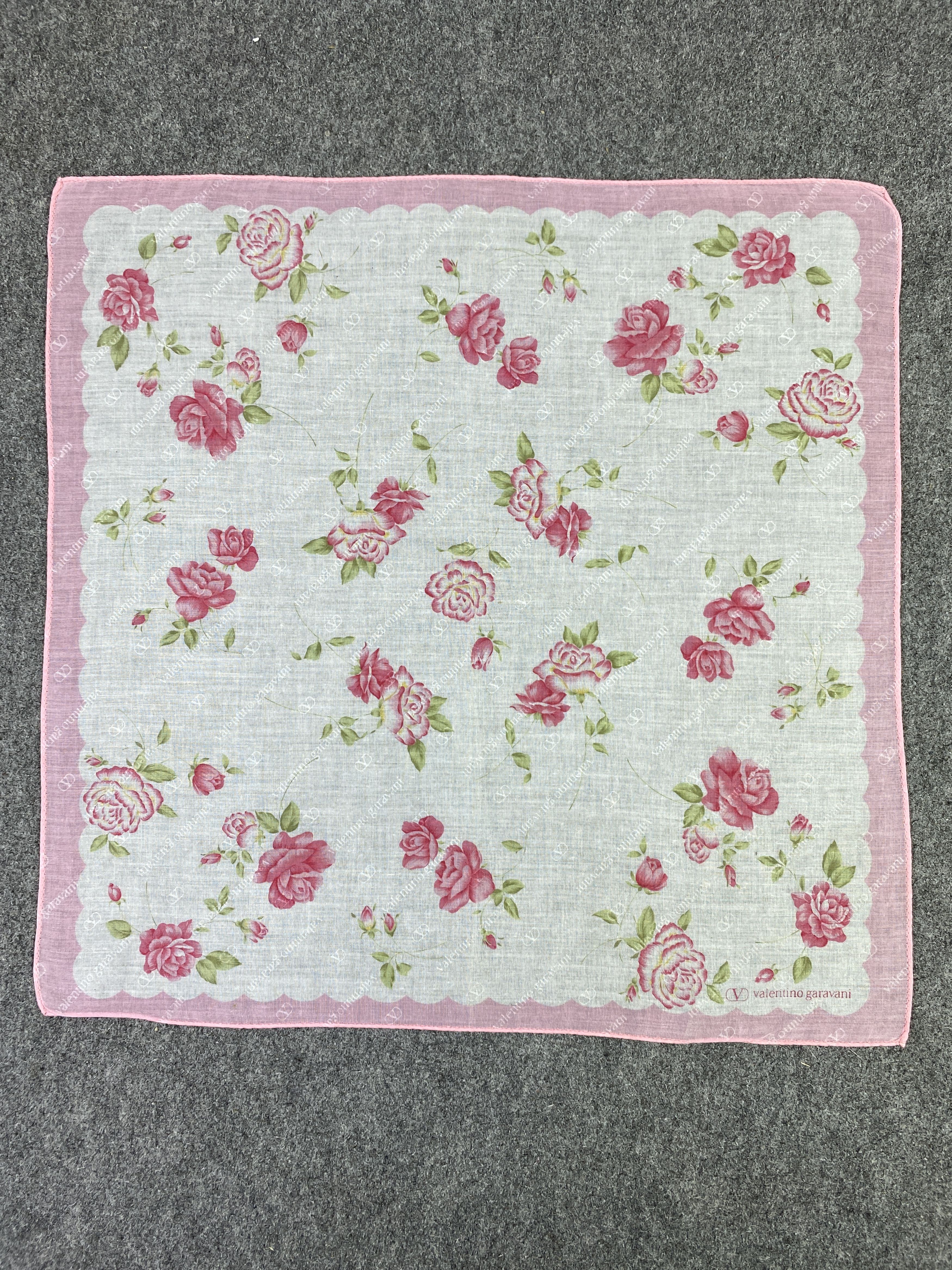 Valentino Valentino Garavani Handkerchief / Neckerchief KT0181 Size ONE SIZE - 4 Thumbnail