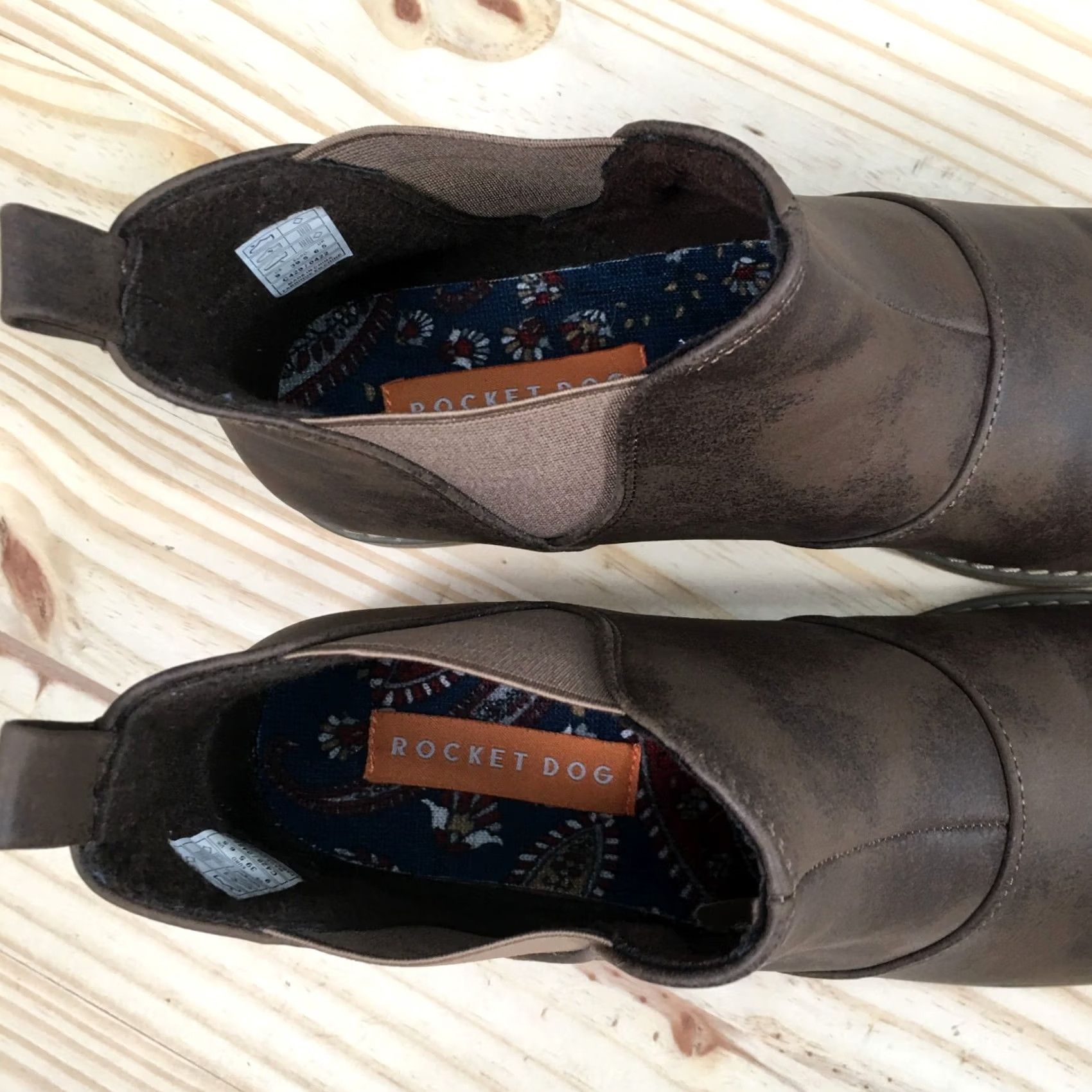 Vintage Rocket Dog Boots Women's 9 Maylon Chelsea Booties Brown Almond Toe Pull On Casual Boots Size US 9 / IT 39 - 7 Thumbnail