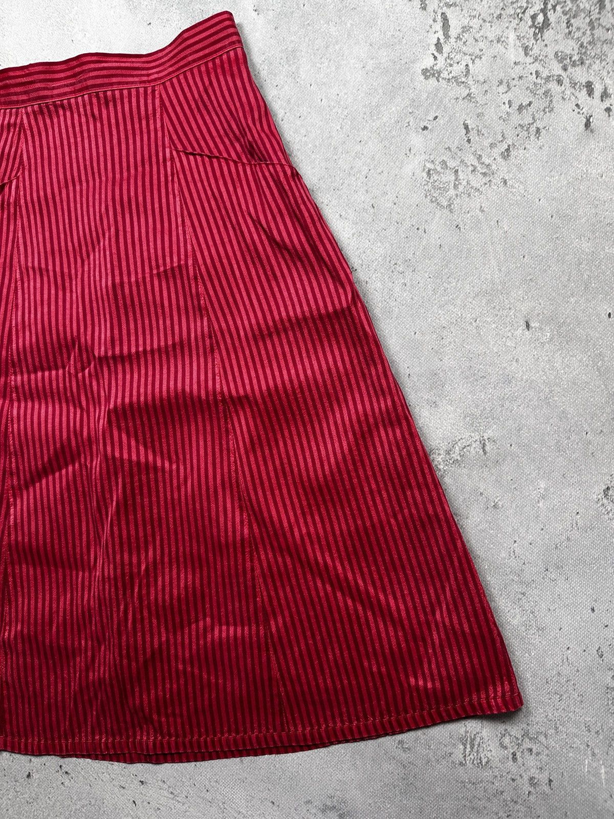 If Six Was Nine Vintage Oleana Silk Midi Skirt Red Stripe Rare XS Lux Item Size 26" / US 2 / IT 38 - 5 Thumbnail