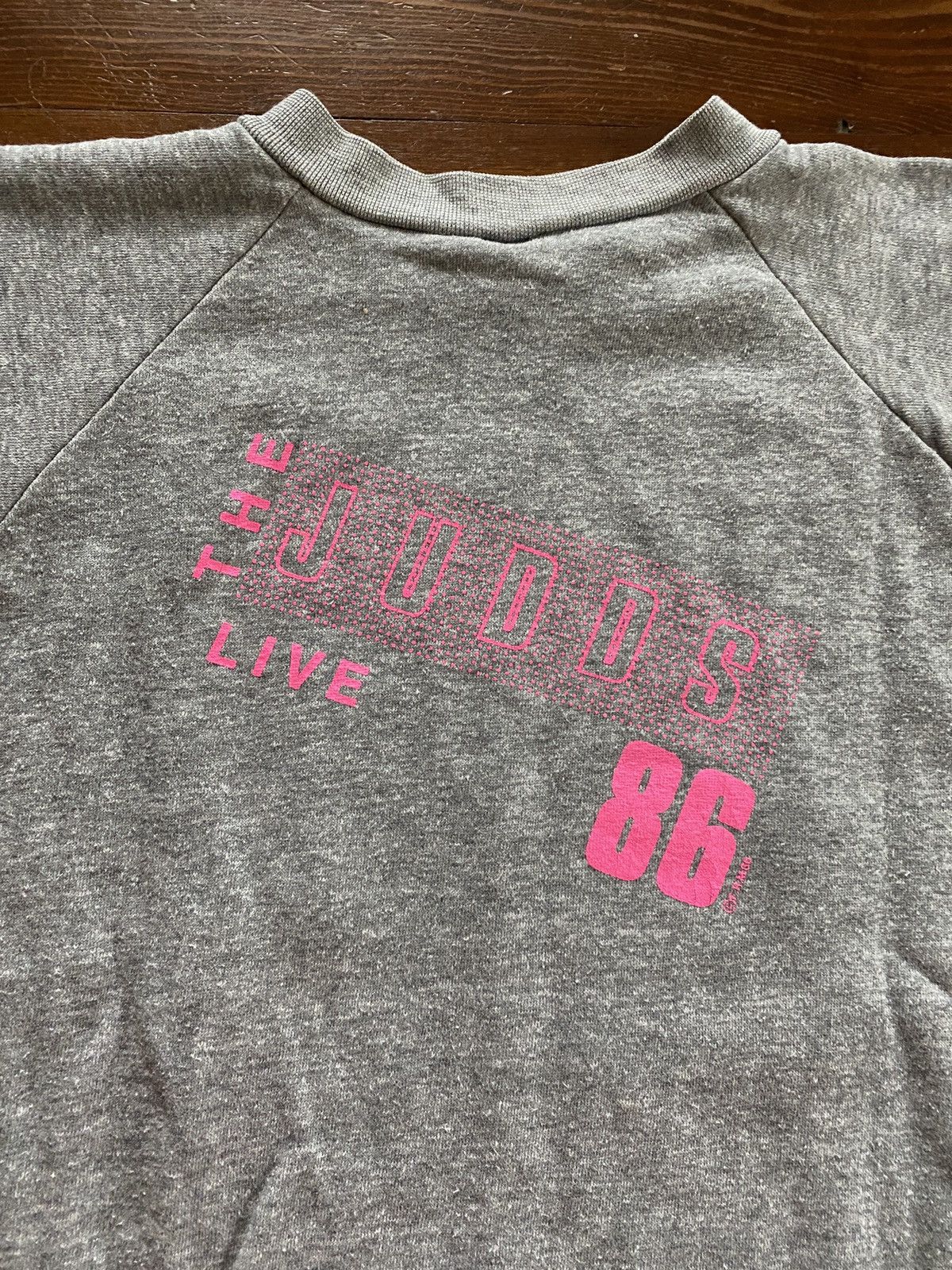 Band Tees × Vintage Vintage ‘86 The Judds Live Tour Raglan Crewneck Sweatshirt Size US XS / EU 42 / 0 - 3 Thumbnail