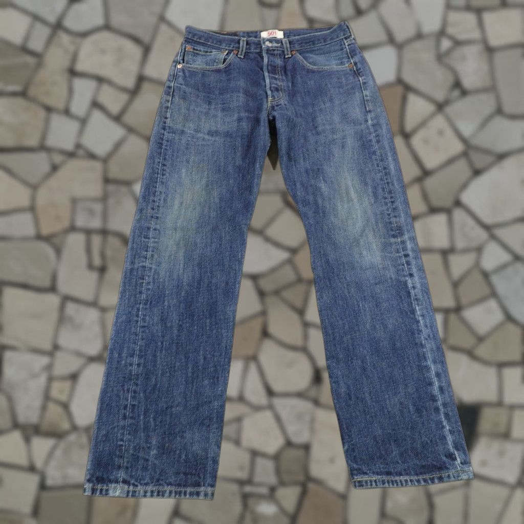 Levi's VINTAGE Levi's 501 Jeans Mens 32x32 Button Fly Straight Blue Denim Regular 30-32 Pockets Logo Size US 30 / EU 46 - 1 Thumbnail