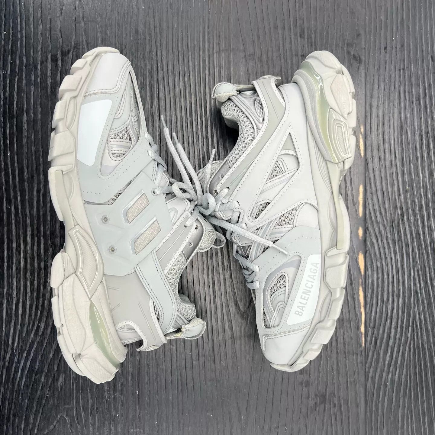 Balenciaga Balenciaga Track Gray 39 Like New Original Box Size US 6 / IT 36 - 2 Thumbnail