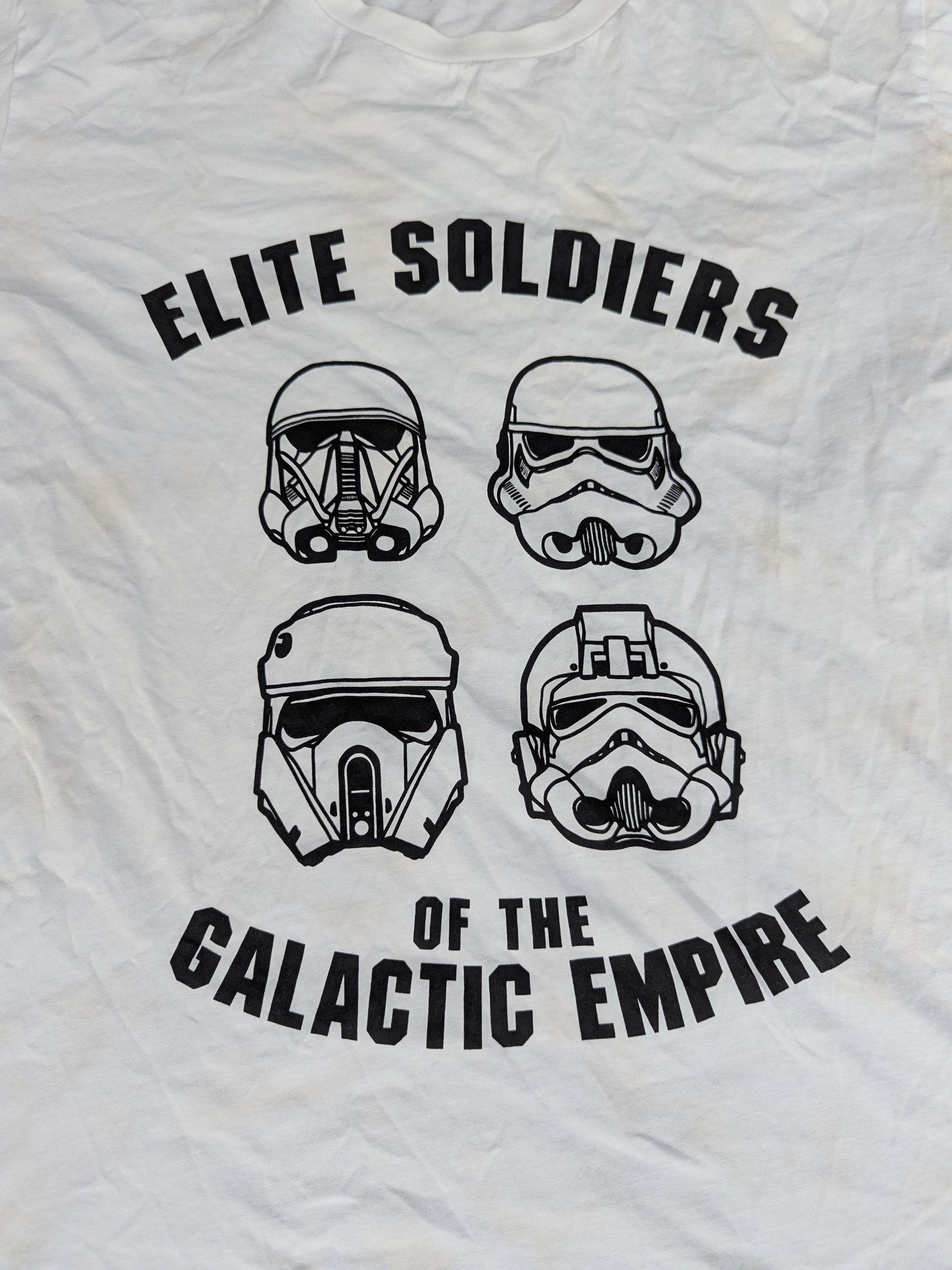 Star Wars × Uniqlo Uniqlo Star Wars Elite Soldier Of The Galactic Empire Size US M / EU 48-50 / 2 - 4 Thumbnail