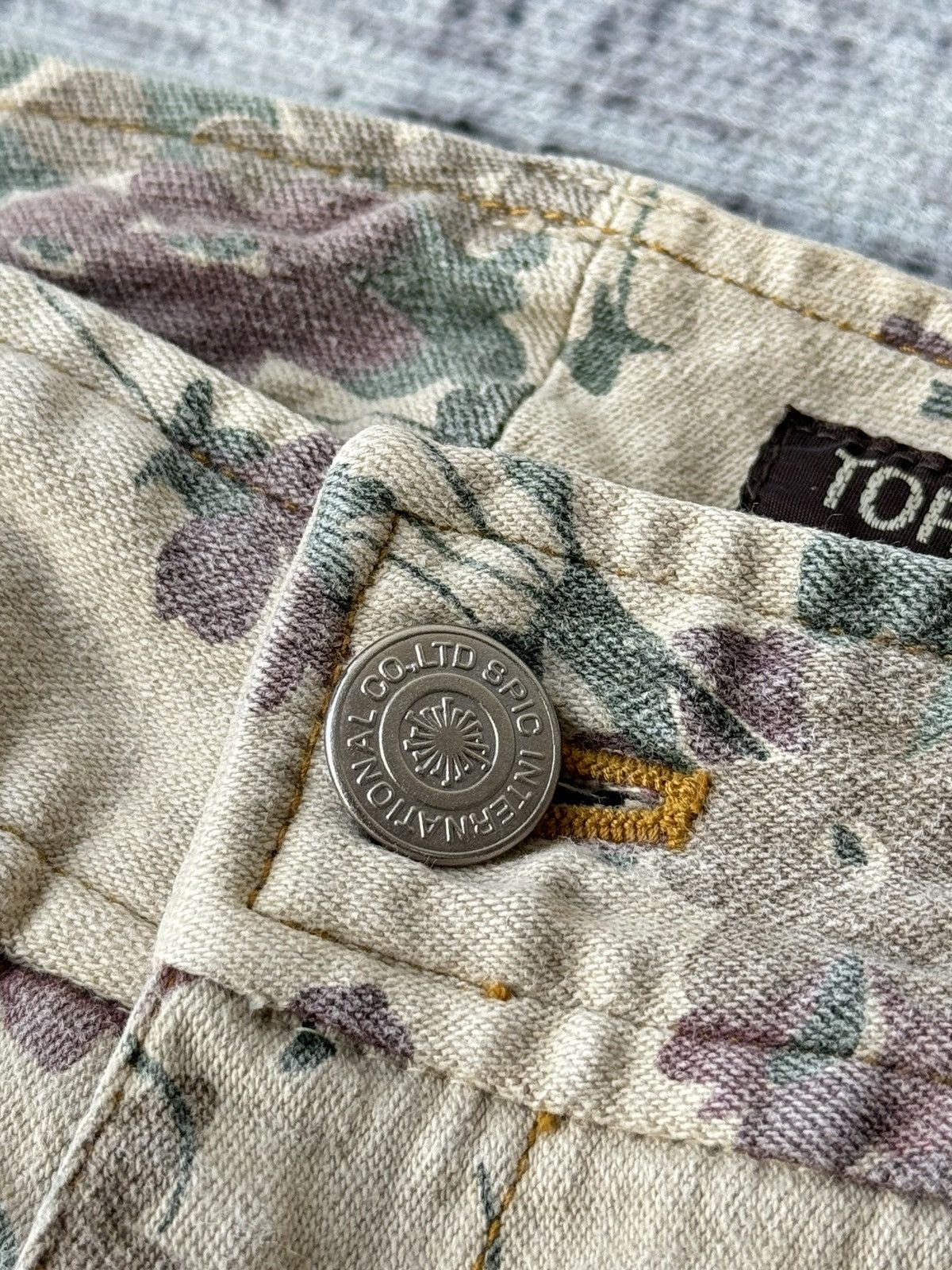 Japanese Brand × Tornado Mart Tornado Mart Femme Floral Super Flared Denim / GOA Style Size US 29 - 9 Thumbnail