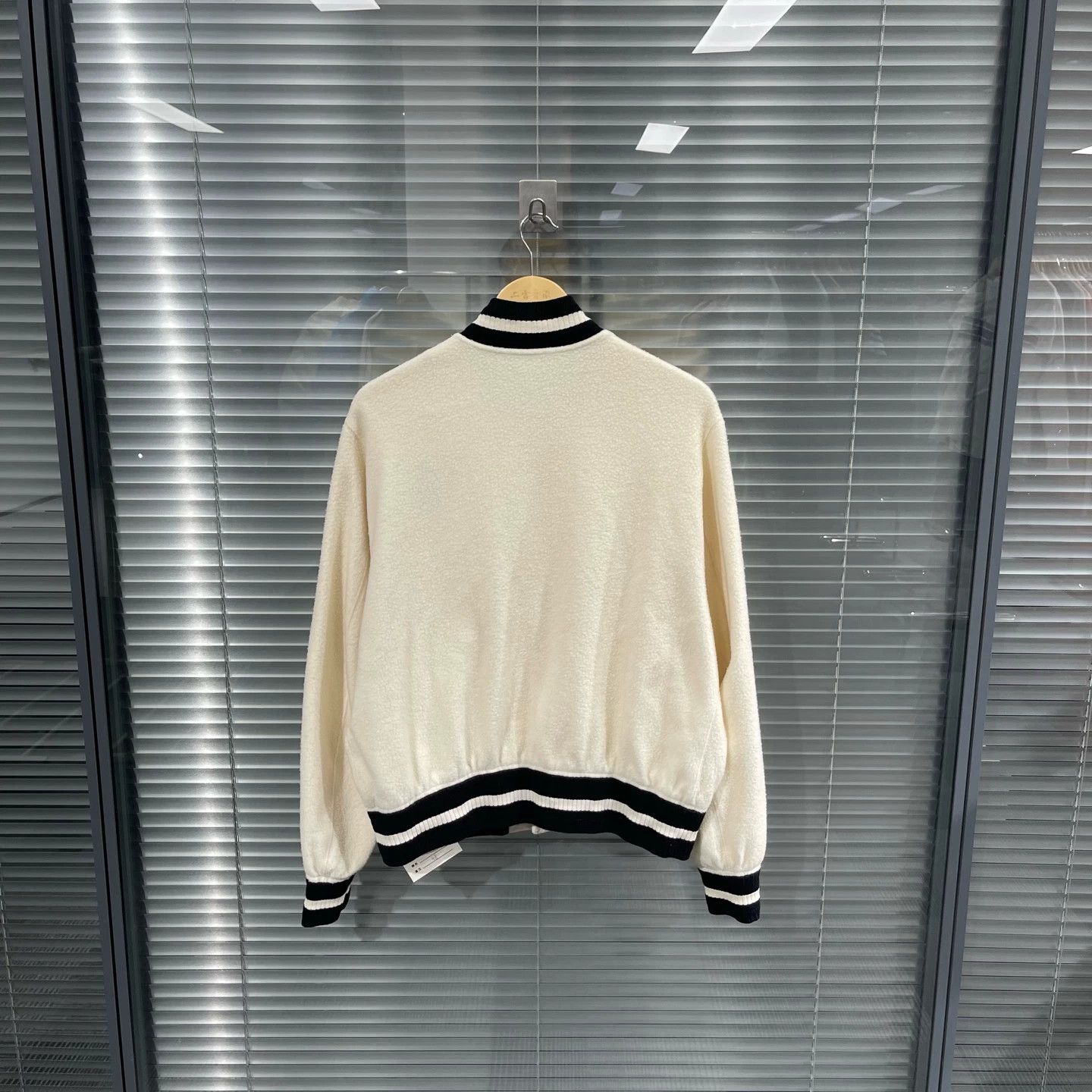 Givenchy Givenchy b&w colorblock star logo wool baseball jacket 48 Size US M / EU 48-50 / 2 - 2 Thumbnail