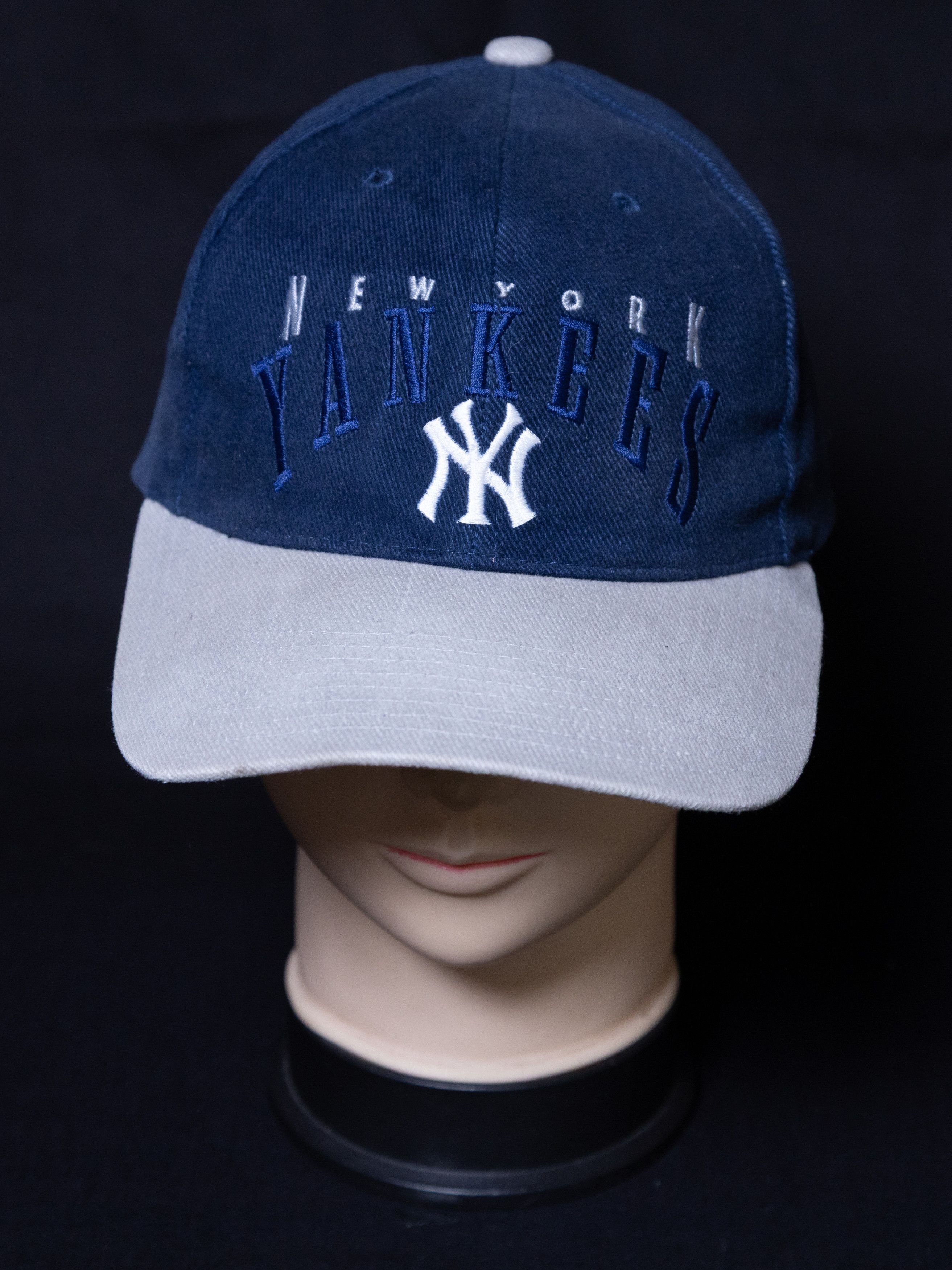 New York Yankees Vintage New York Yankees Youngan Snapback Hat Y2K Size ONE SIZE - 1 Thumbnail