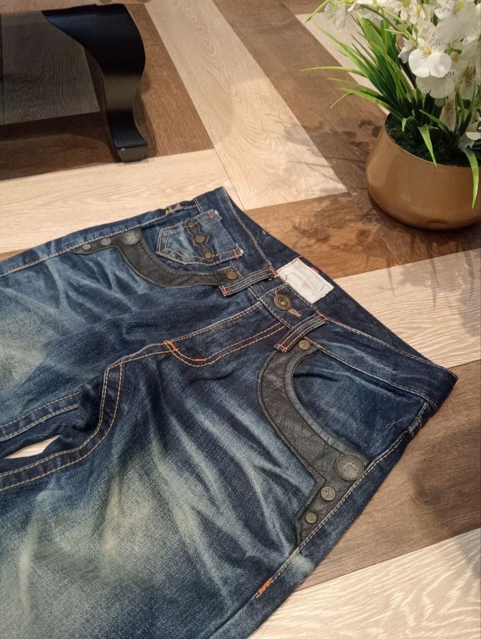 Japanese Brand LOLITA JEANS BLUE WASHED DENIM COTTON LEATHER POCKET PANTS Size US 28 / EU 44 - 5 Thumbnail