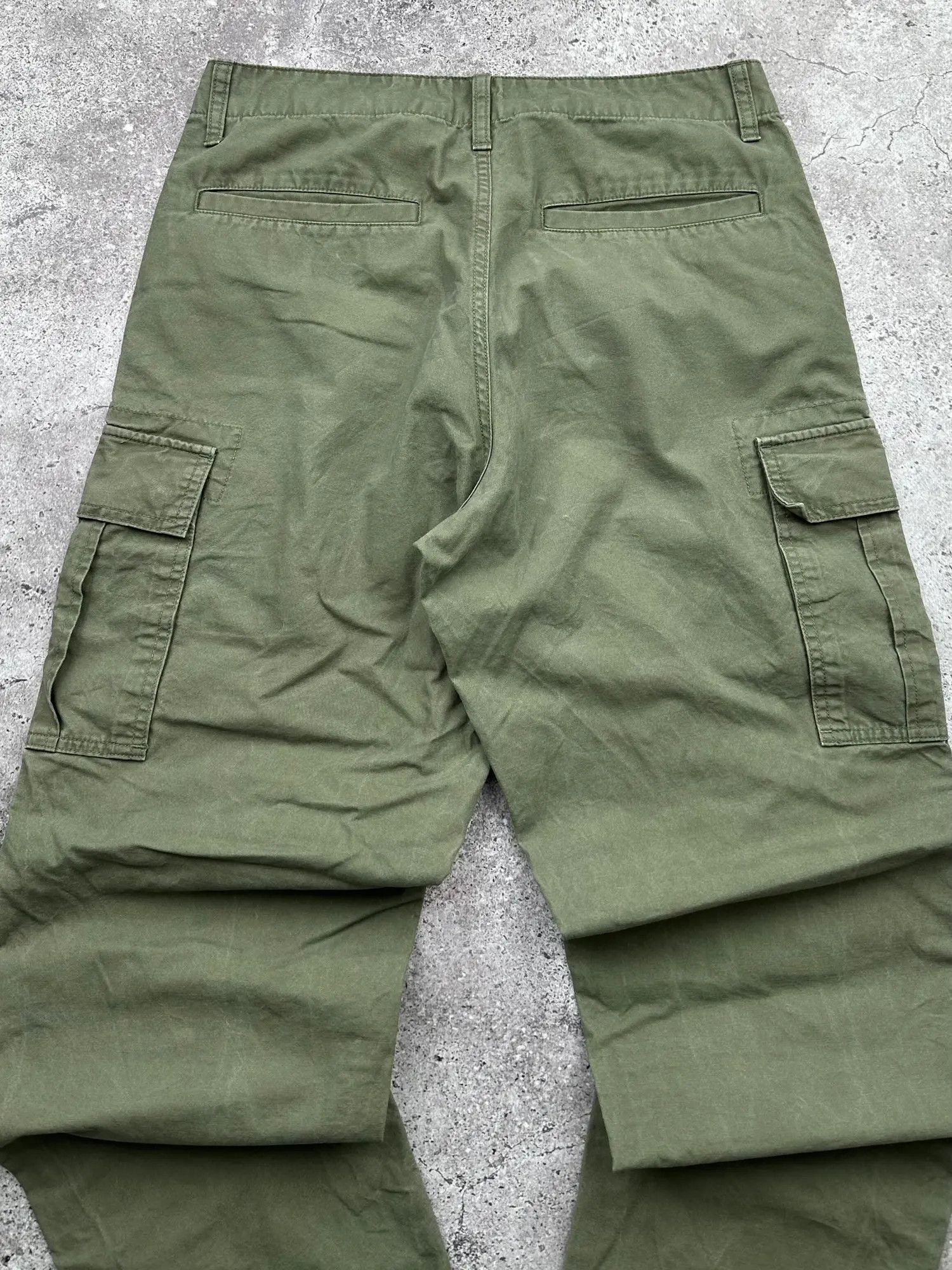 Japanese Brand Uniqlo Cargo Pants C486(V226) Size US 31 - 7 Thumbnail