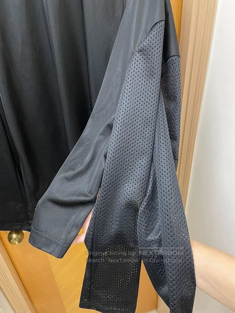 Comme des Garcons Comme des Garcons Asymmetric Long Sleeve Top. Size US L / EU 52-54 / 3 - 4 Thumbnail