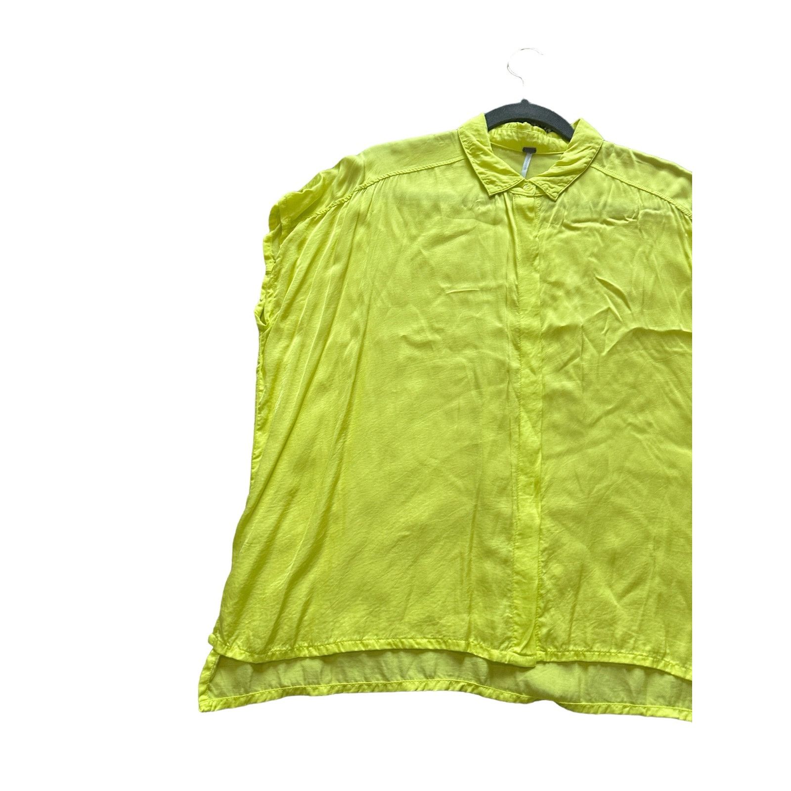 Young Fabulous & Broke Young Fabulous & Broke Small Silky Green Button Up Blouse Size S / US 4 / IT 40 - 5 Thumbnail
