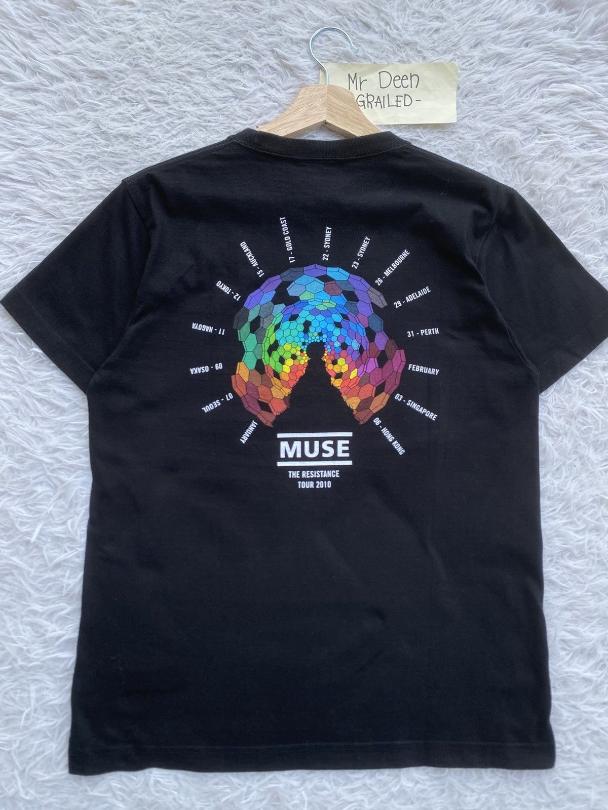 Band Tees Rare Muse The Resistance Tour Concert 2010 Tshirt Size US S / EU 44-46 / 1 - 16 Thumbnail