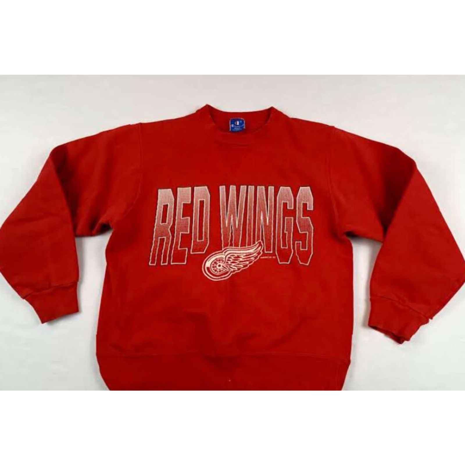 Champion VINTAGE Champion Sweatshirt Hockey USA Made Detroit Red Wings LG Sweatshirt Men Red 1992 Pullover Size US L / EU 52-54 / 3 - 3 Thumbnail
