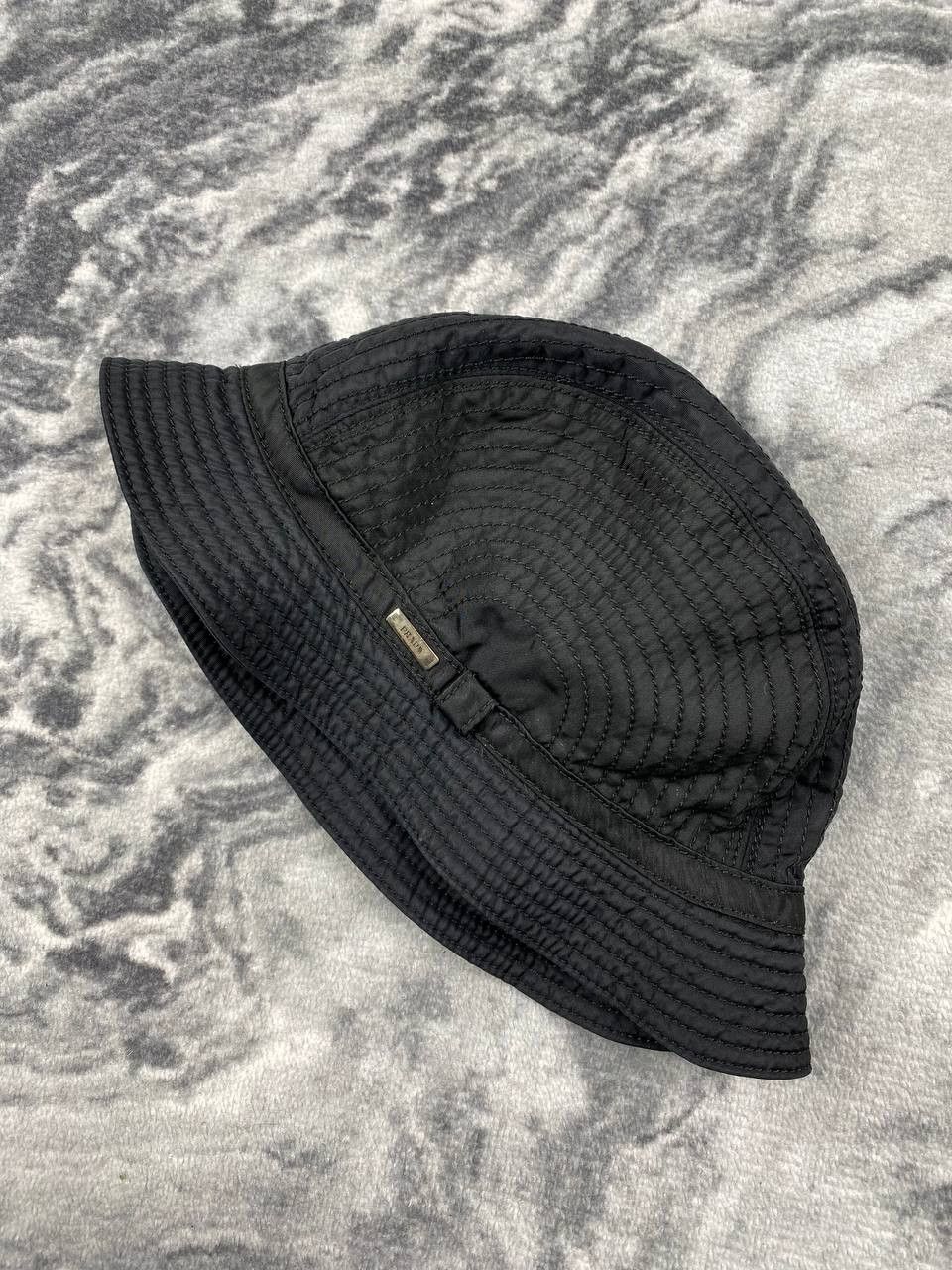 Prada Prada Nylon Bucket Hat Metal Logo Black Size ONE SIZE - 1 Thumbnail