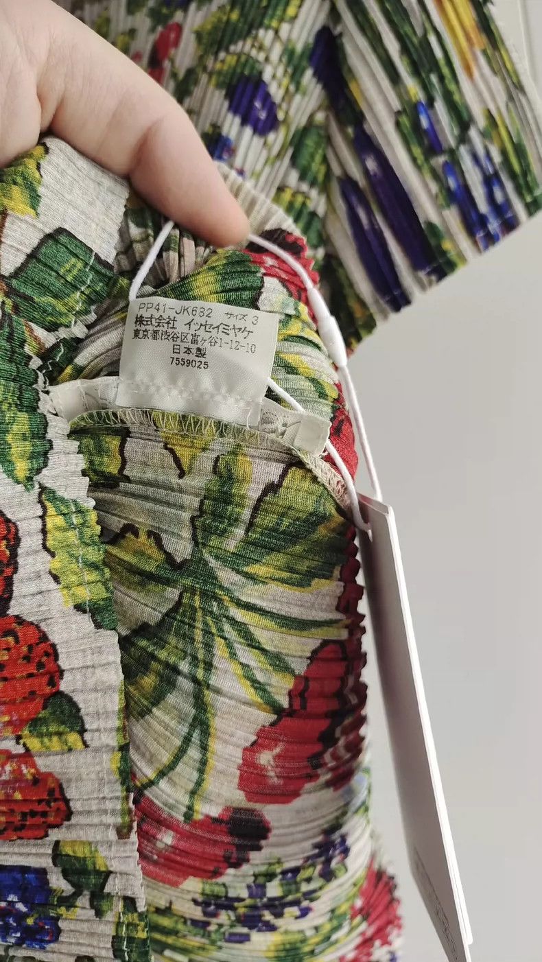 Issey Miyake Issey Miyake size:3 A vintage strawberry and berry chimney Size M / US 6-8 / IT 42-44 - 5 Thumbnail